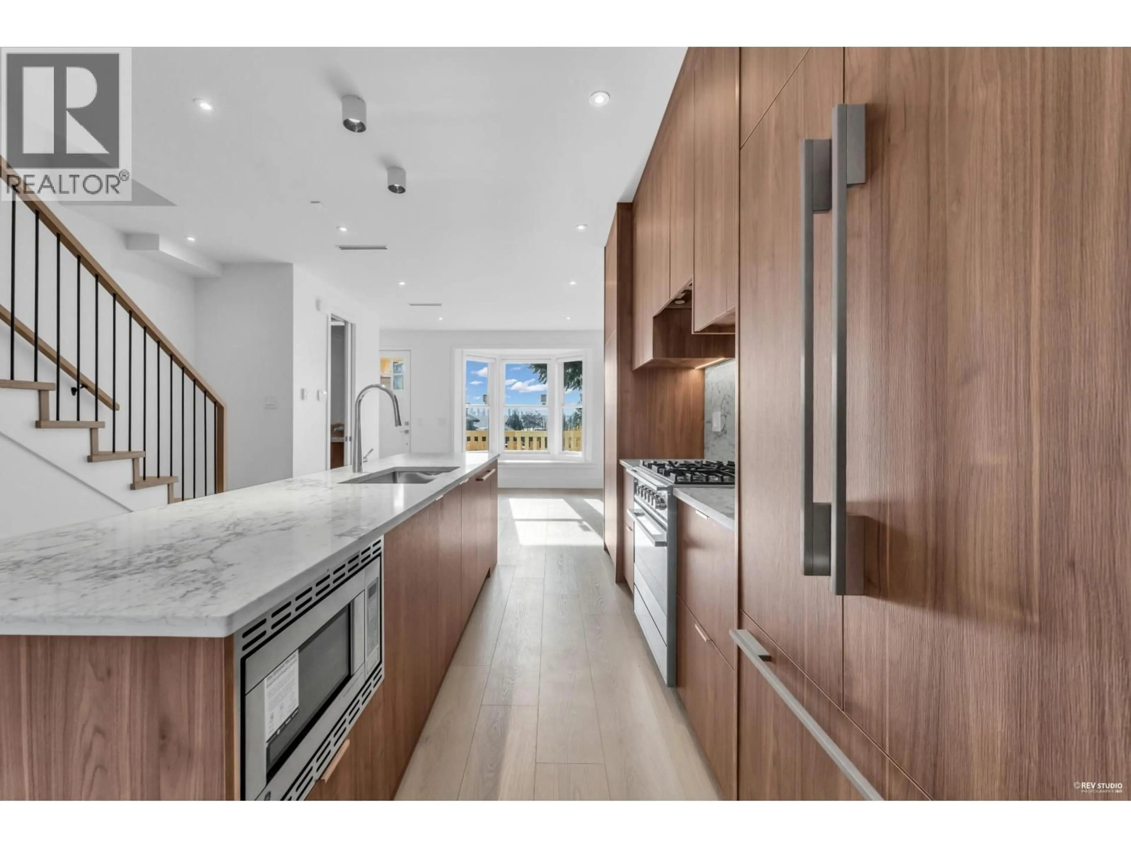 Open concept kitchen, unknown for 3 - 1125 CARTIER AVENUE, Coquitlam British Columbia V3K2C1