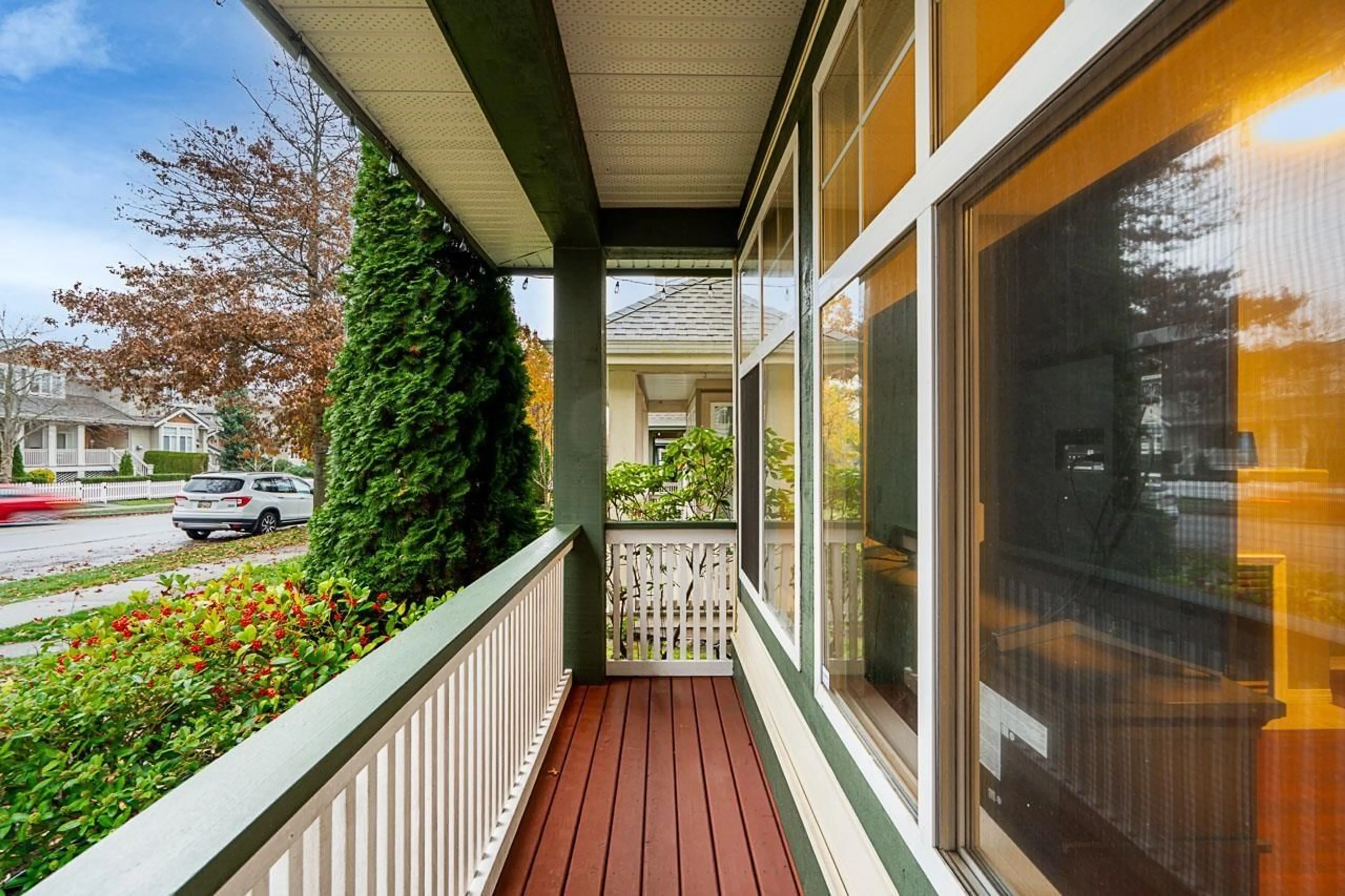 Patio, street for 14858 58 AVENUE, Surrey British Columbia V3S8W4