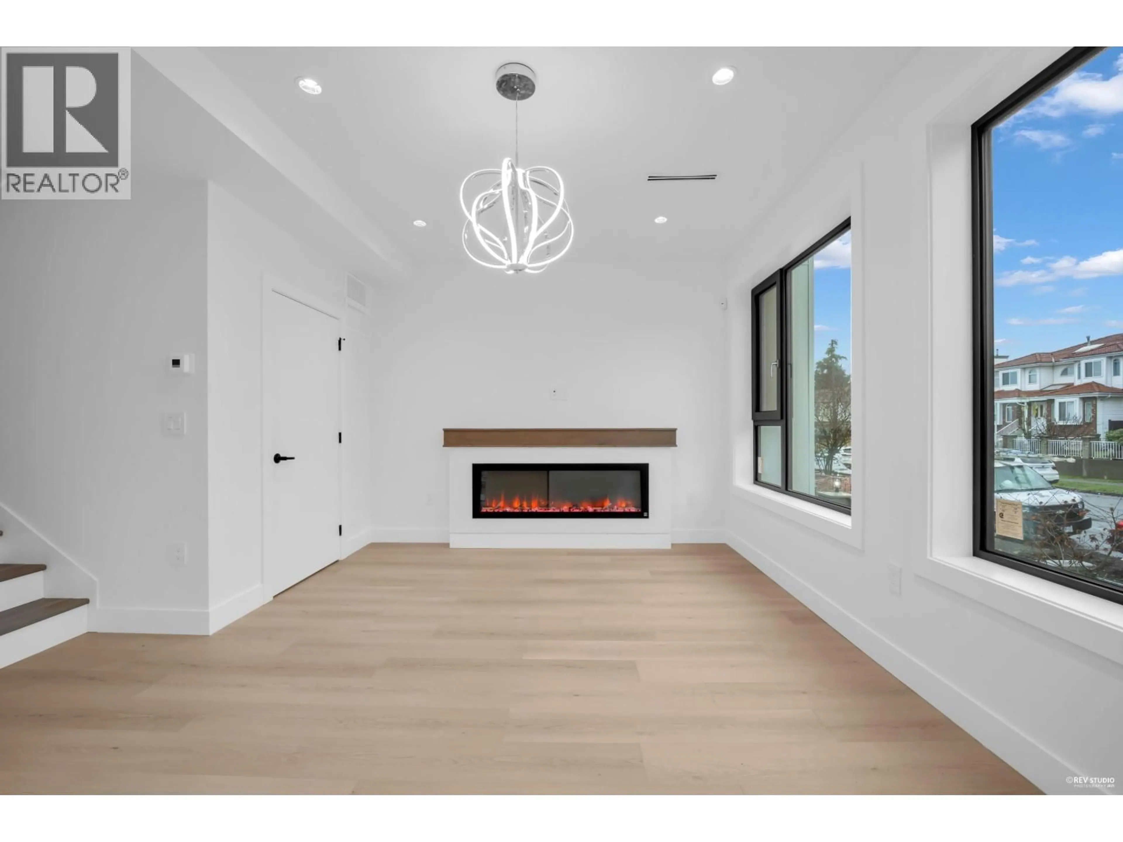 A pic of a room for 1 - 262 65TH AVENUE, Vancouver British Columbia V5X2P4