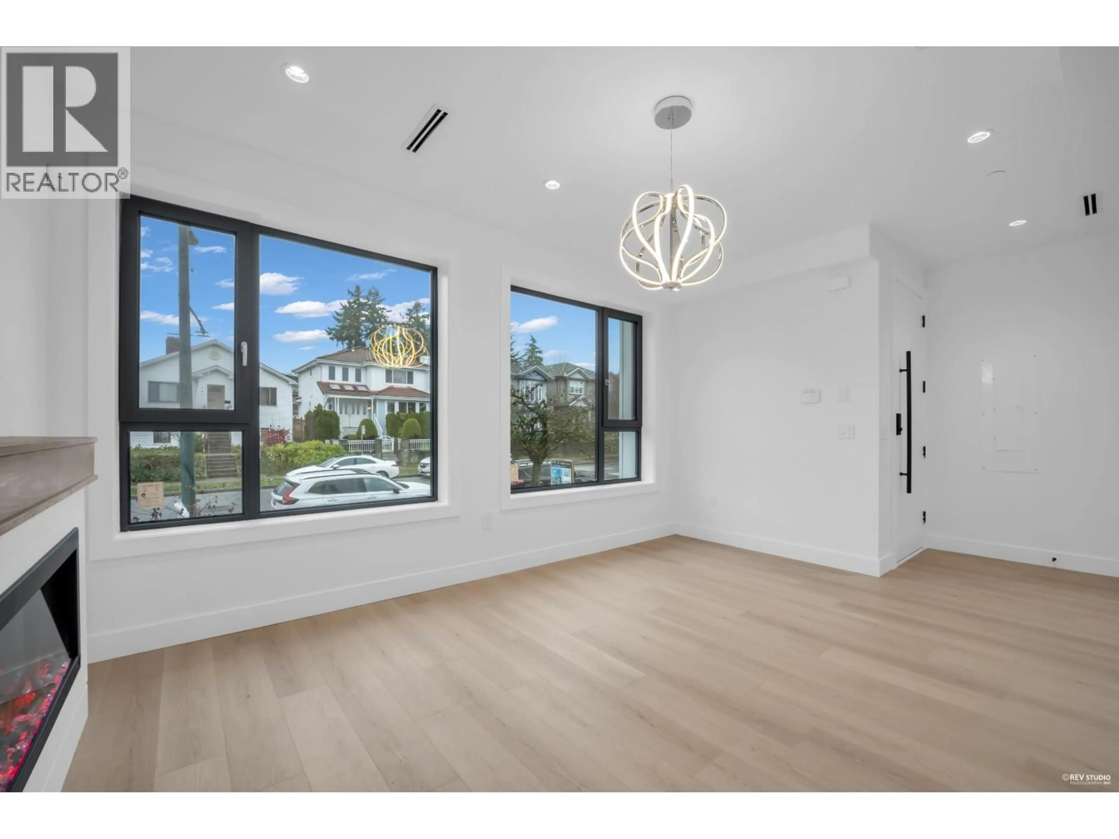 A pic of a room for 1 - 262 65TH AVENUE, Vancouver British Columbia V5X2P4