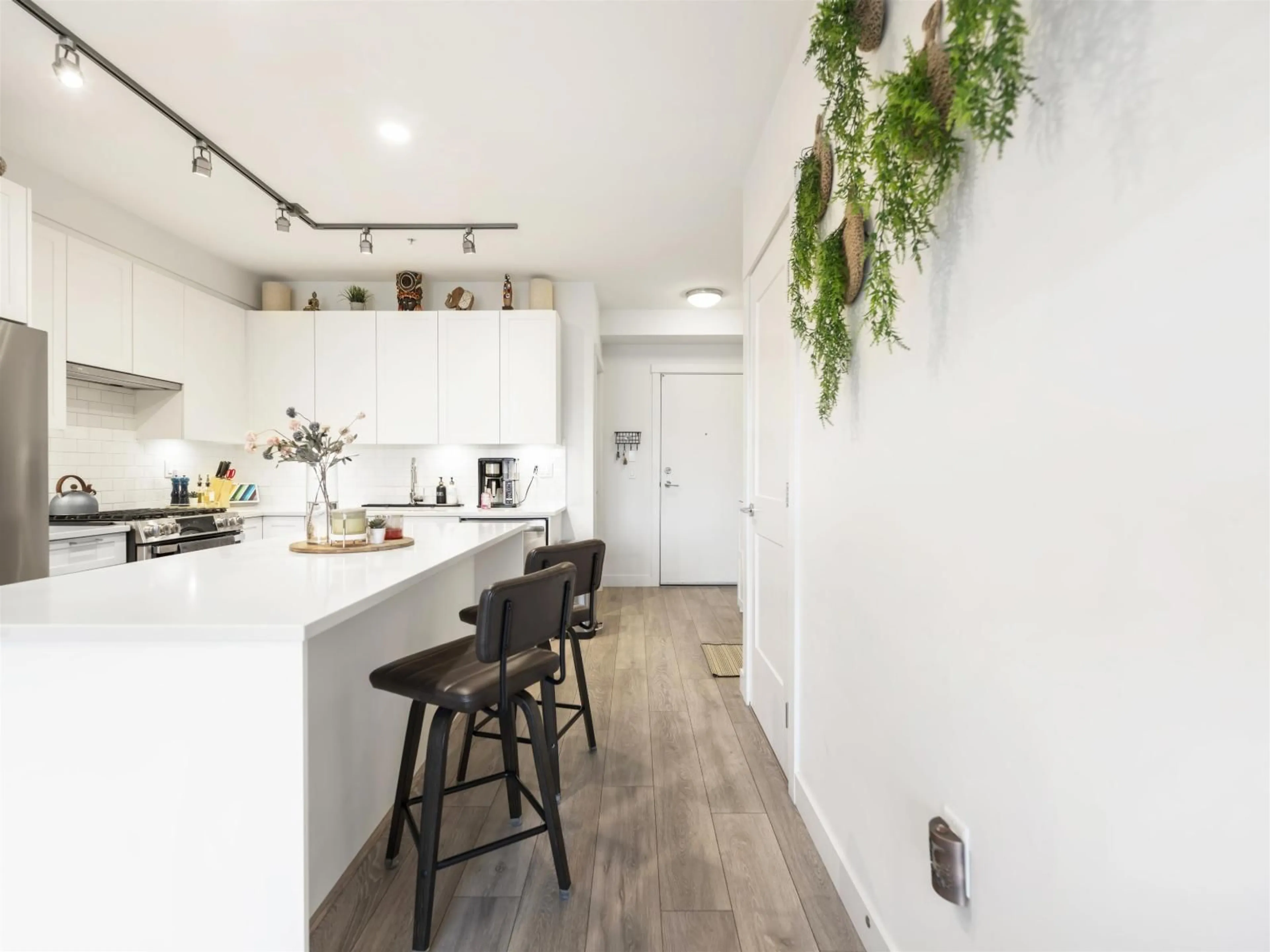 Open concept kitchen, unknown for 519 - 20673 78 AVENUE, Langley British Columbia V2Y3K1