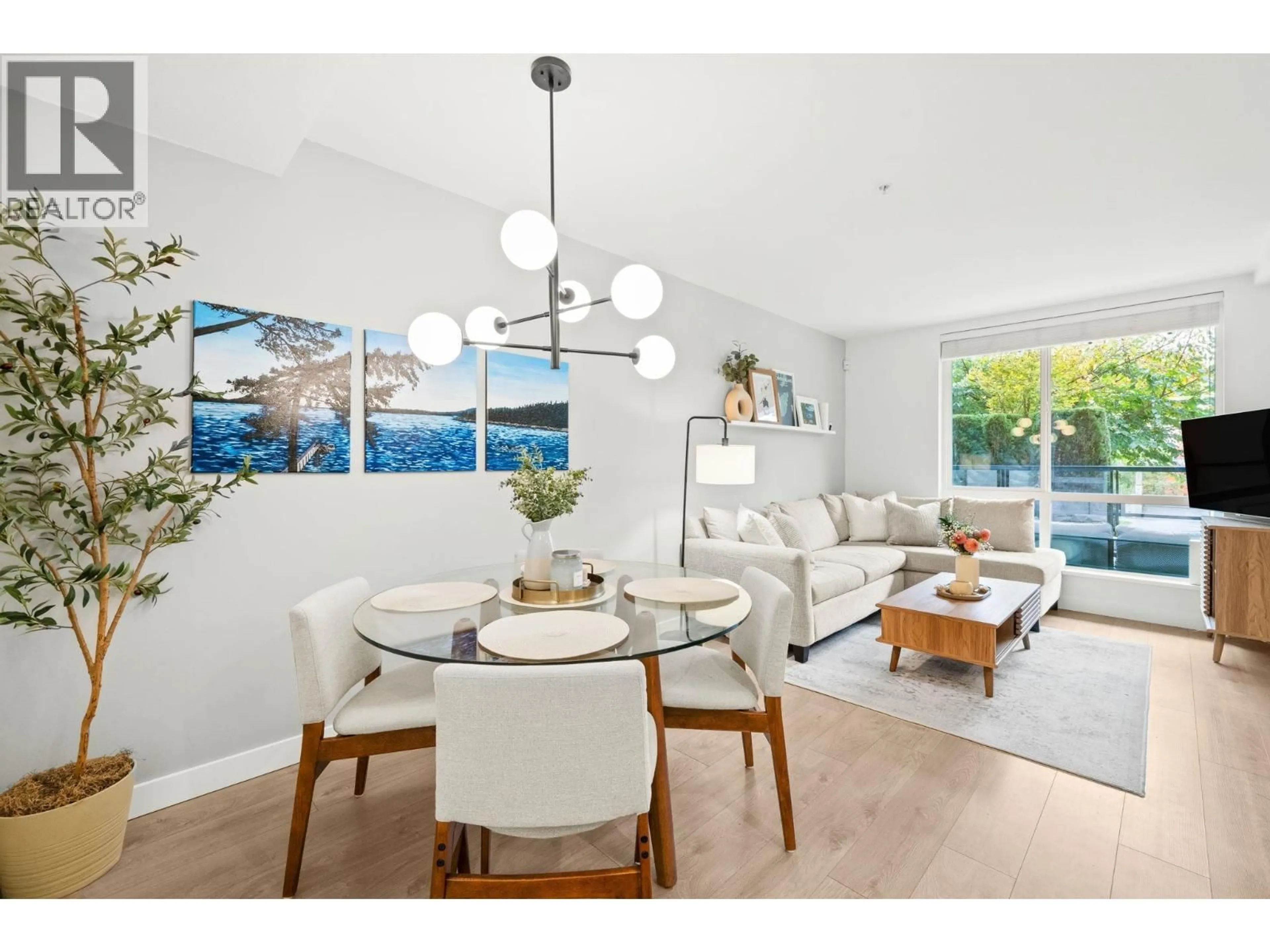 Unknown for TH8 - 108 8TH STREET, North Vancouver British Columbia V7L0H1