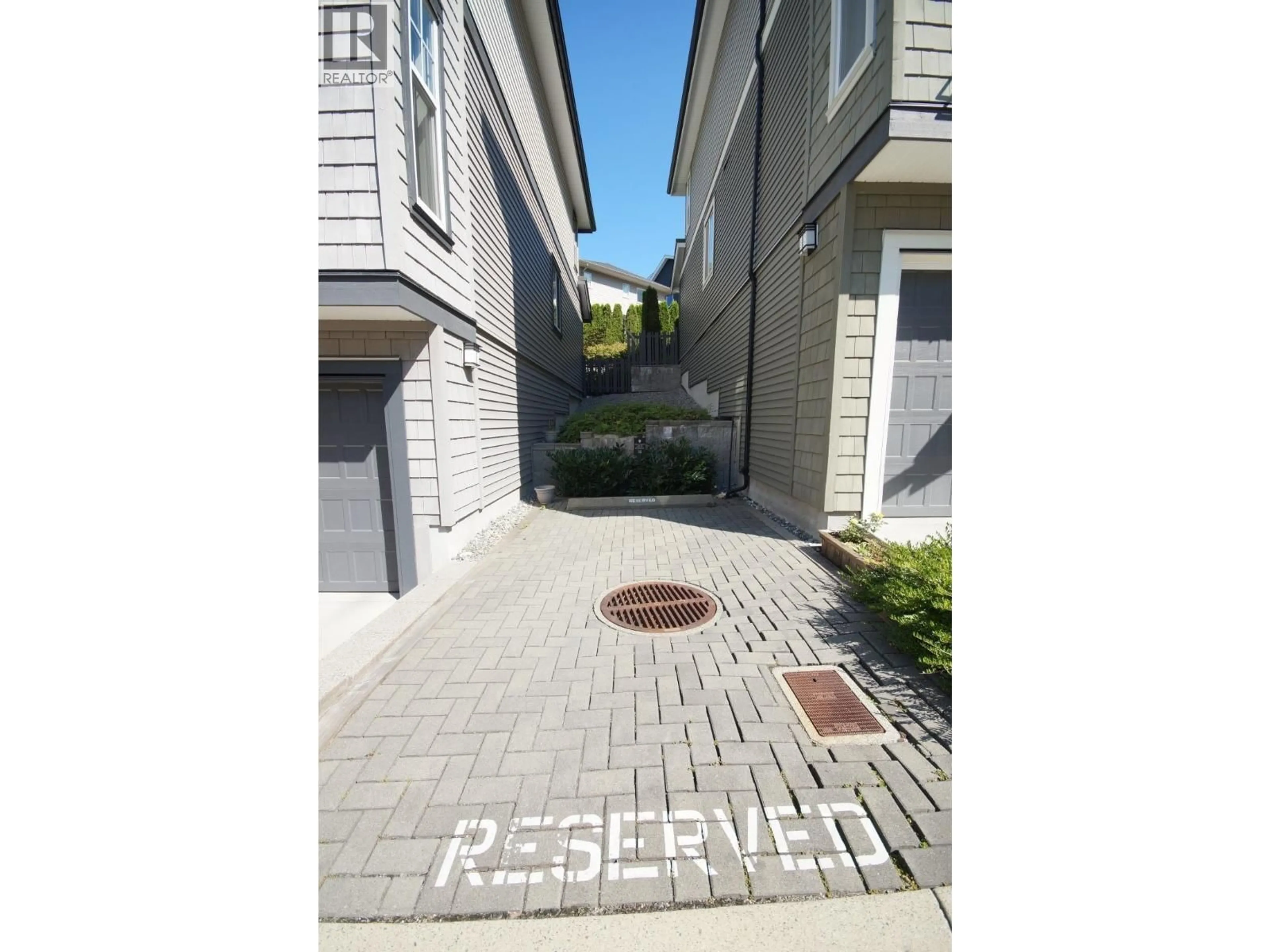 Unknown for 16 - 3470 HIGHLAND DRIVE, Coquitlam British Columbia V3E0M1