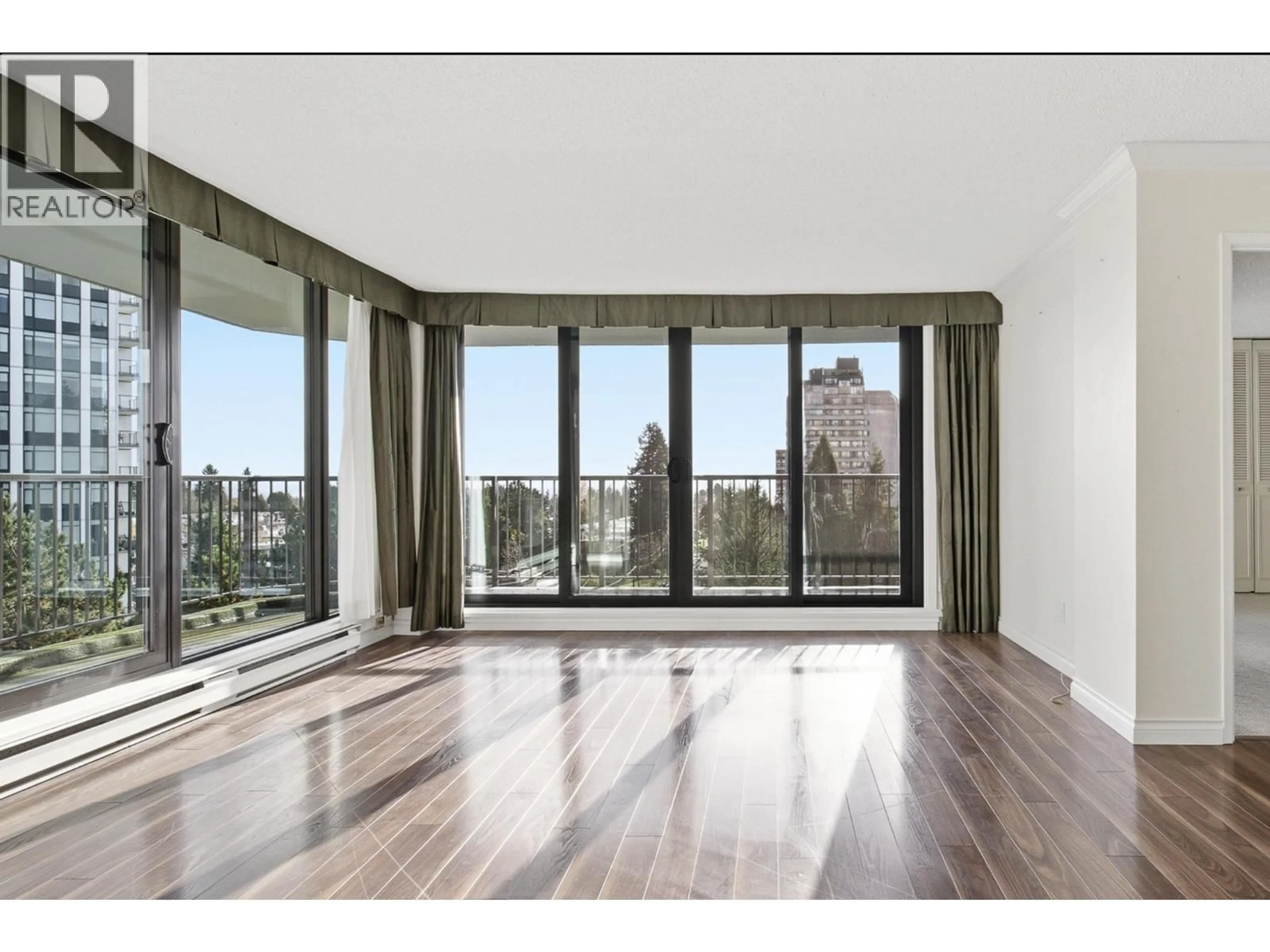 A pic of a room for 904 - 4165 MAYWOOD STREET, Burnaby British Columbia V5H4E3