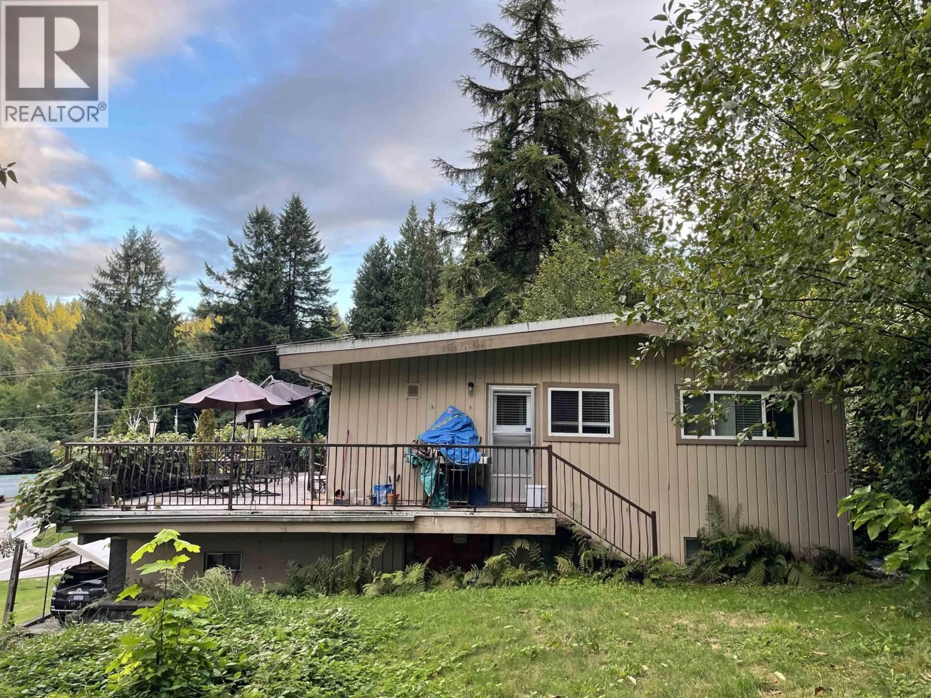 A pic from outside/outdoor area/front of a property/back of a property/a pic from drone, water/lake/river/ocean view for 1940 ST JOHNS STREET, Port Moody British Columbia V3H1Z9