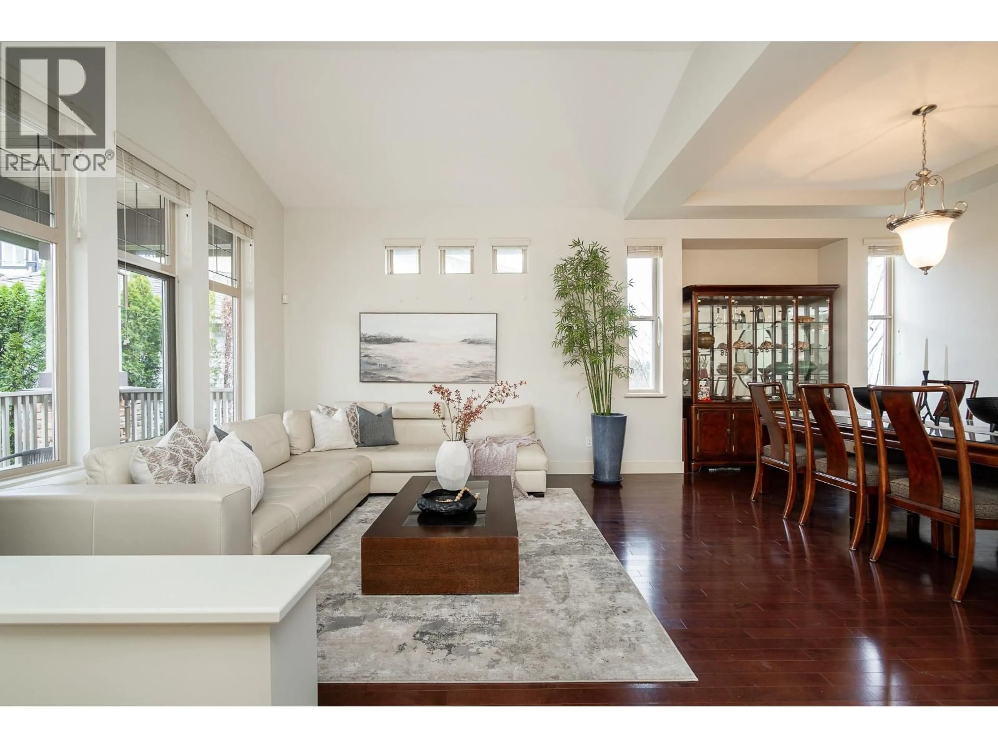 Living room with furniture, unknown for 113 CRANBERRY COURT, Port Moody British Columbia V3H0C4