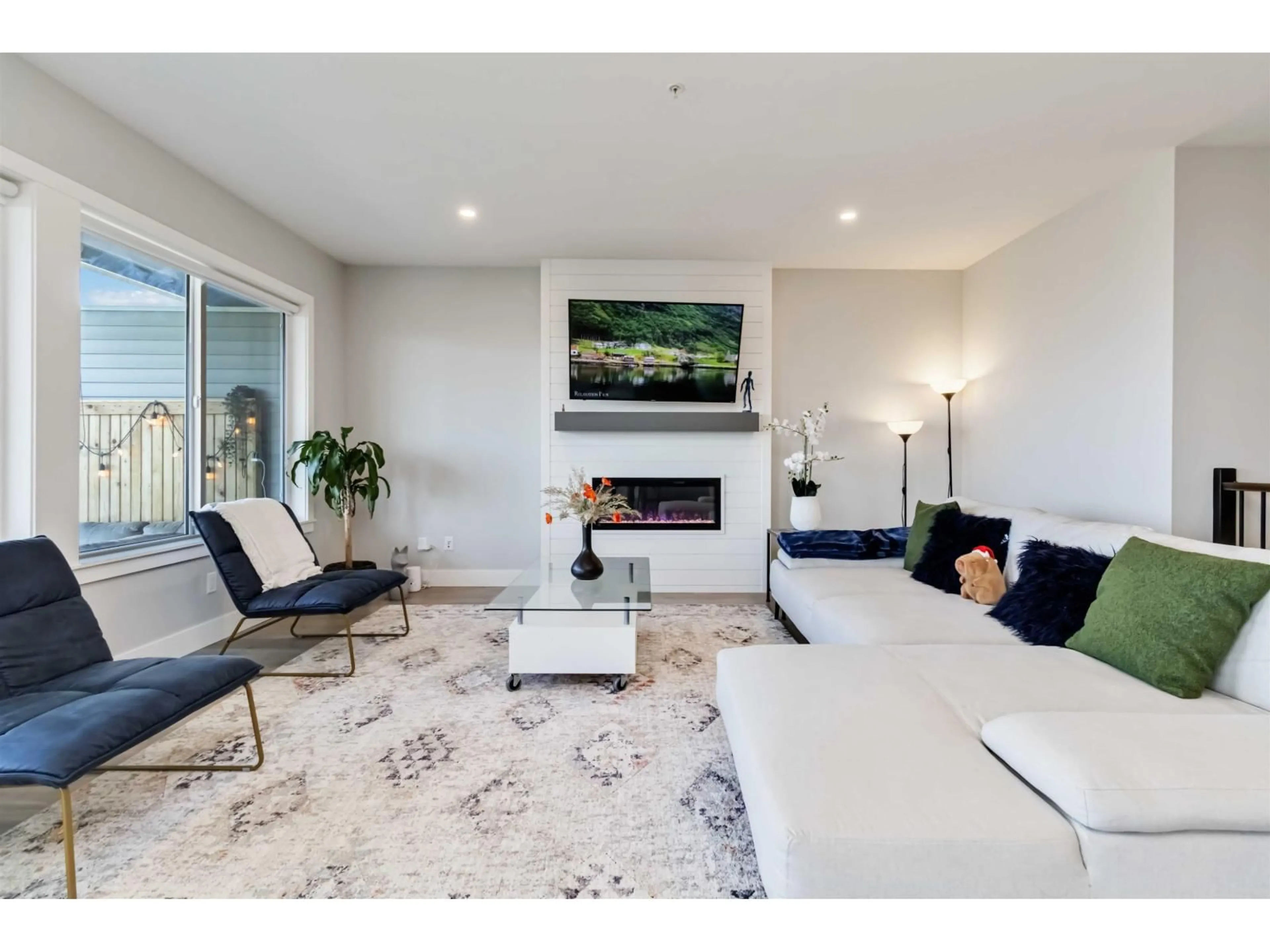 Living room with furniture, unknown for 3 - 47203 VISTA PLACE, Chilliwack British Columbia V2R0R9