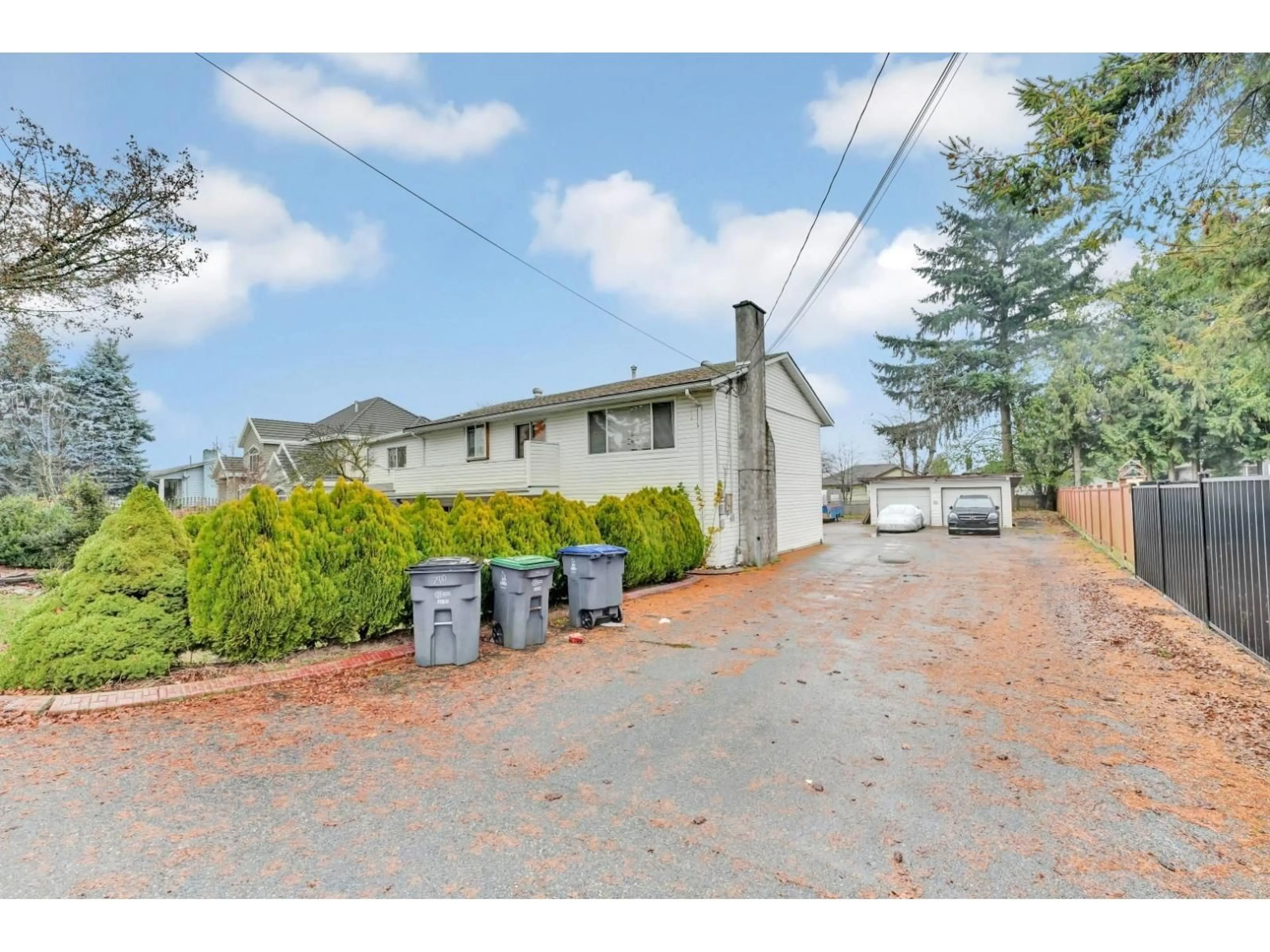 A pic from outside/outdoor area/front of a property/back of a property/a pic from drone, street for 7910 124 STREET, Surrey British Columbia V3W3X6