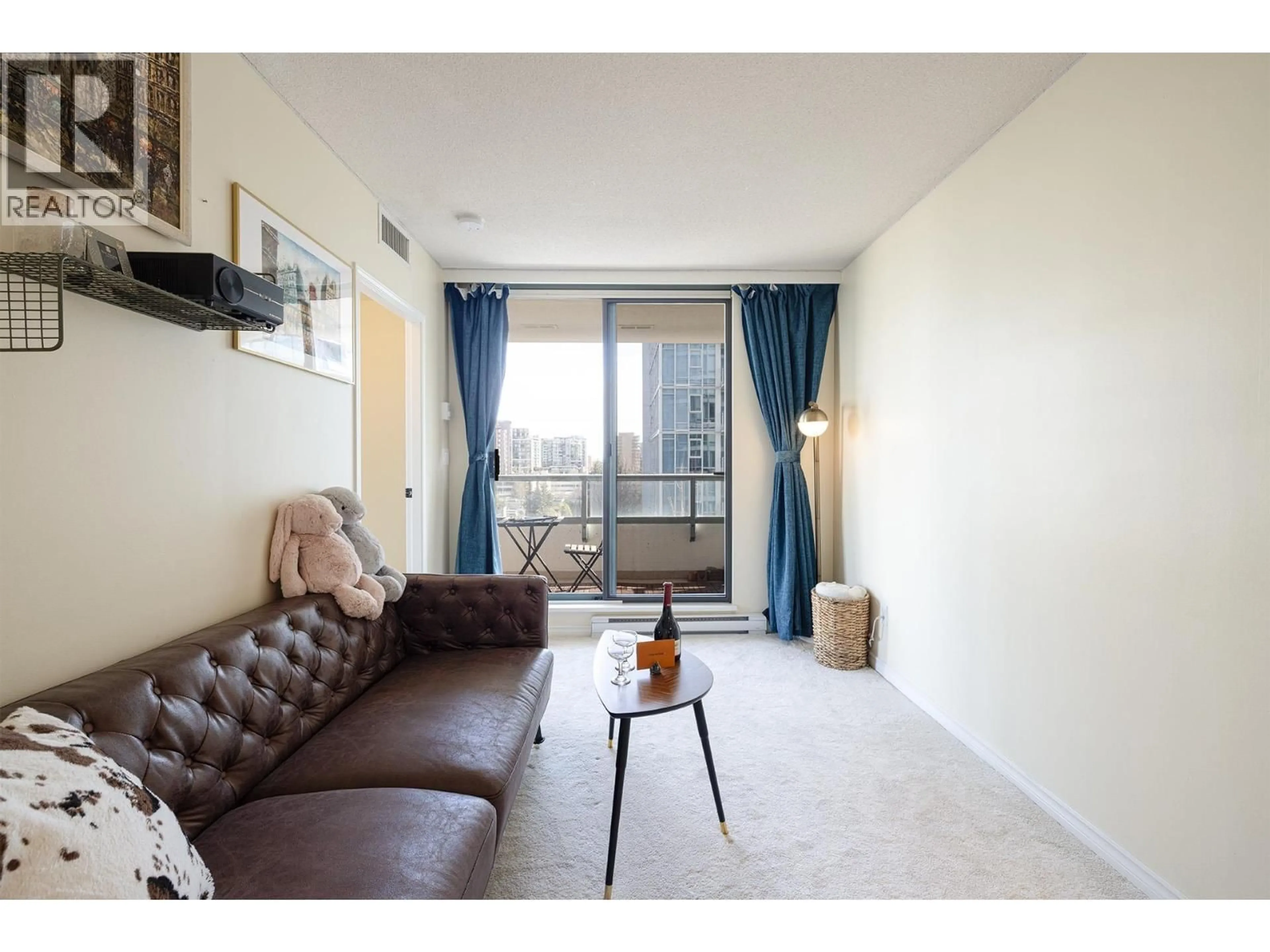 Living room with furniture, unknown for 904 - 5911 ALDERBRIDGE WAY, Richmond British Columbia V6X4C6