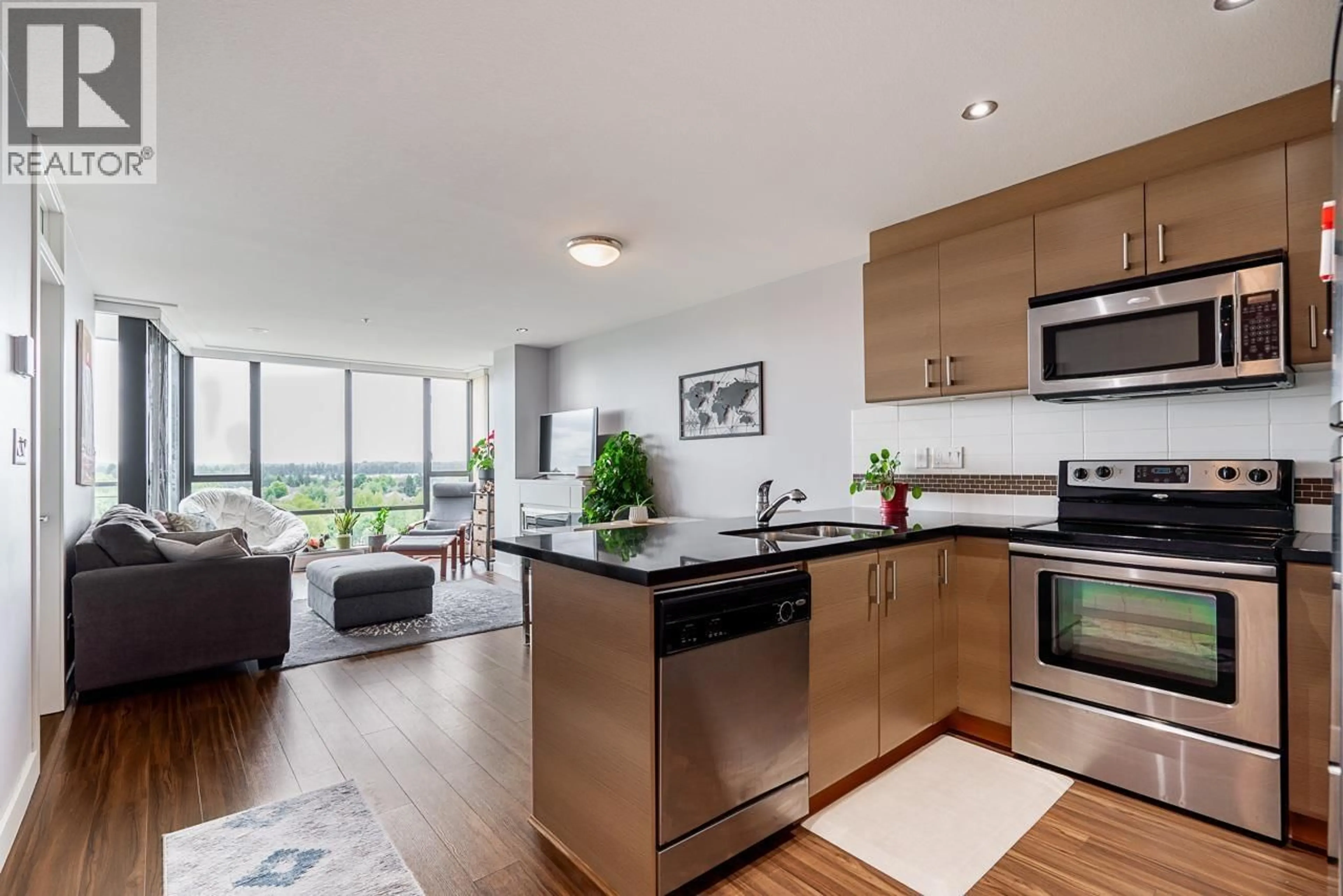 Open concept kitchen, unknown for 906 - 12069 HARRIS ROAD, Pitt Meadows British Columbia V3Y0C8