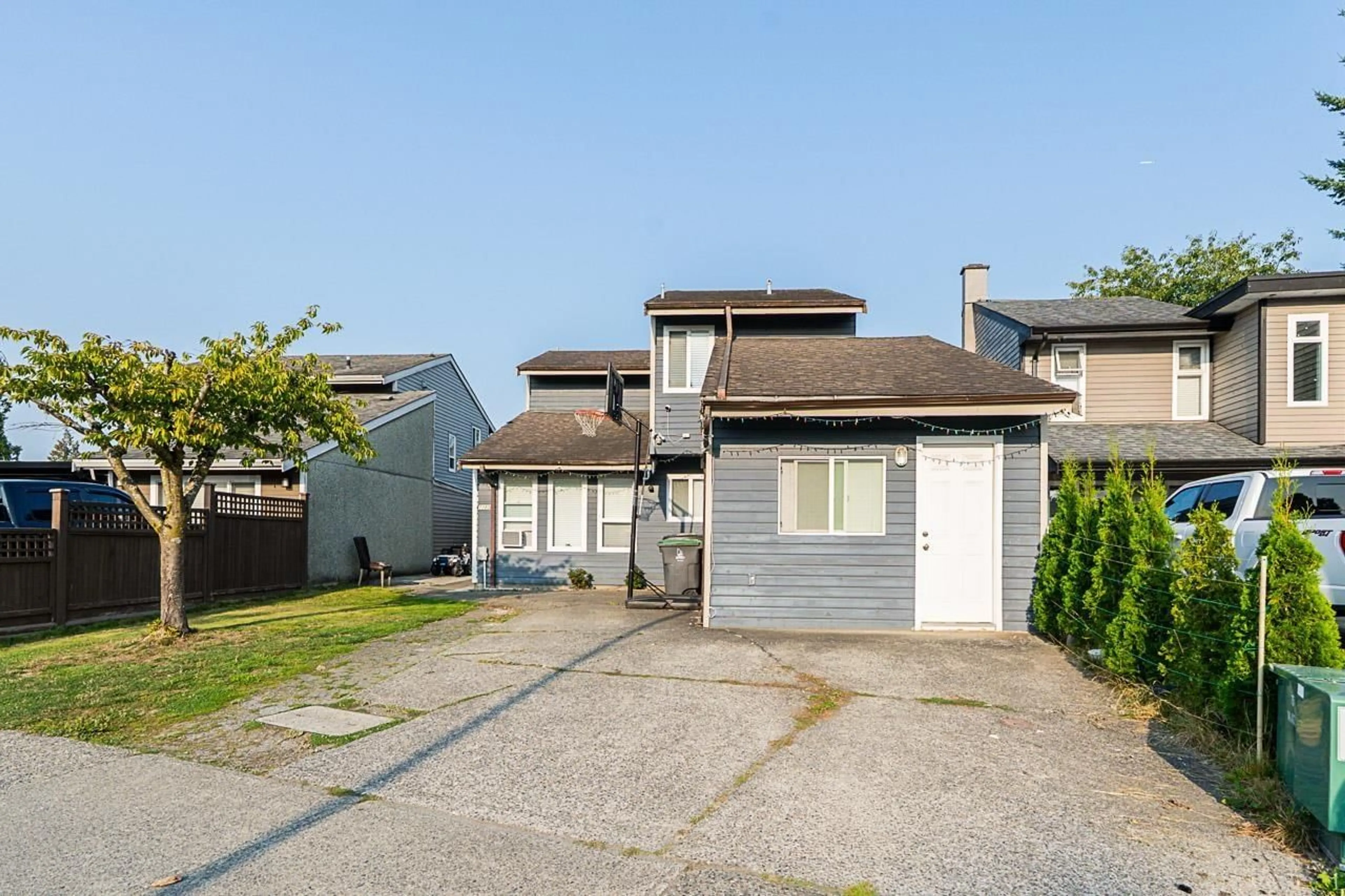 A pic from outside/outdoor area/front of a property/back of a property/a pic from drone, street for 7380 PARKWOOD DRIVE, Surrey British Columbia V3W7G6