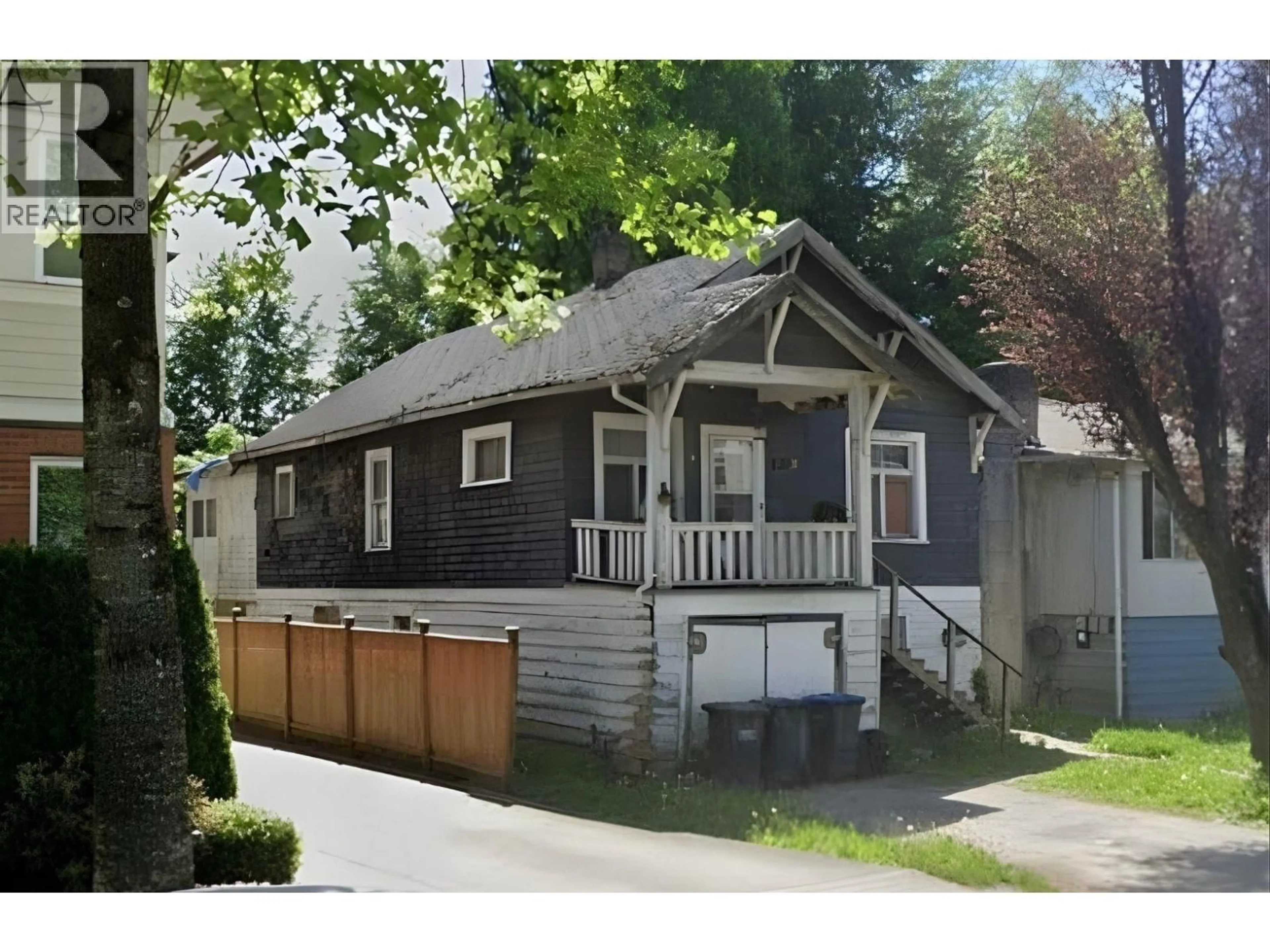 Shed for 2272 KELLY AVENUE, Port Coquitlam British Columbia V3C1X9