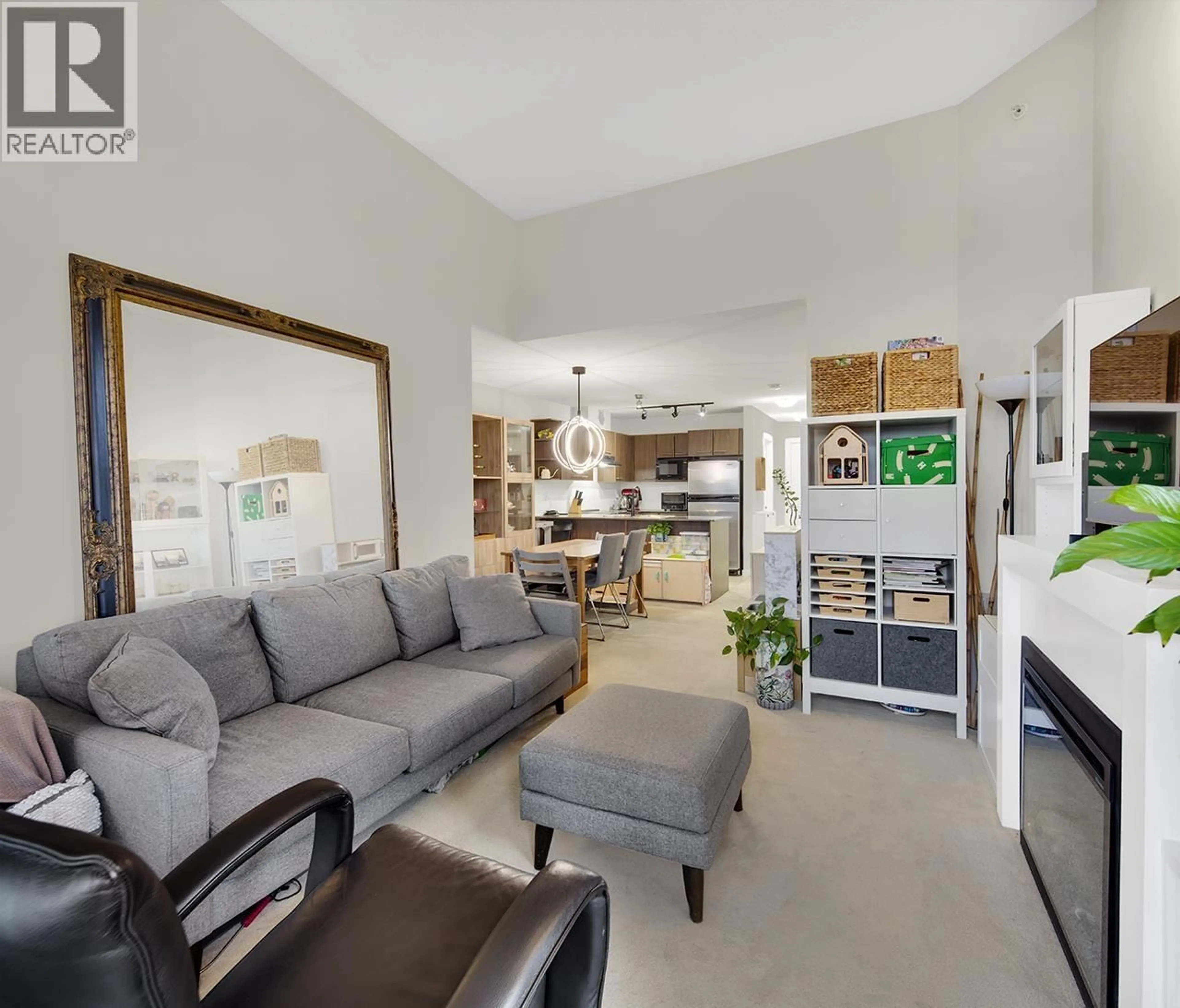 Living room with furniture, unknown for 406 - 4728 BRENTWOOD DRIVE, Burnaby British Columbia V5C0G2