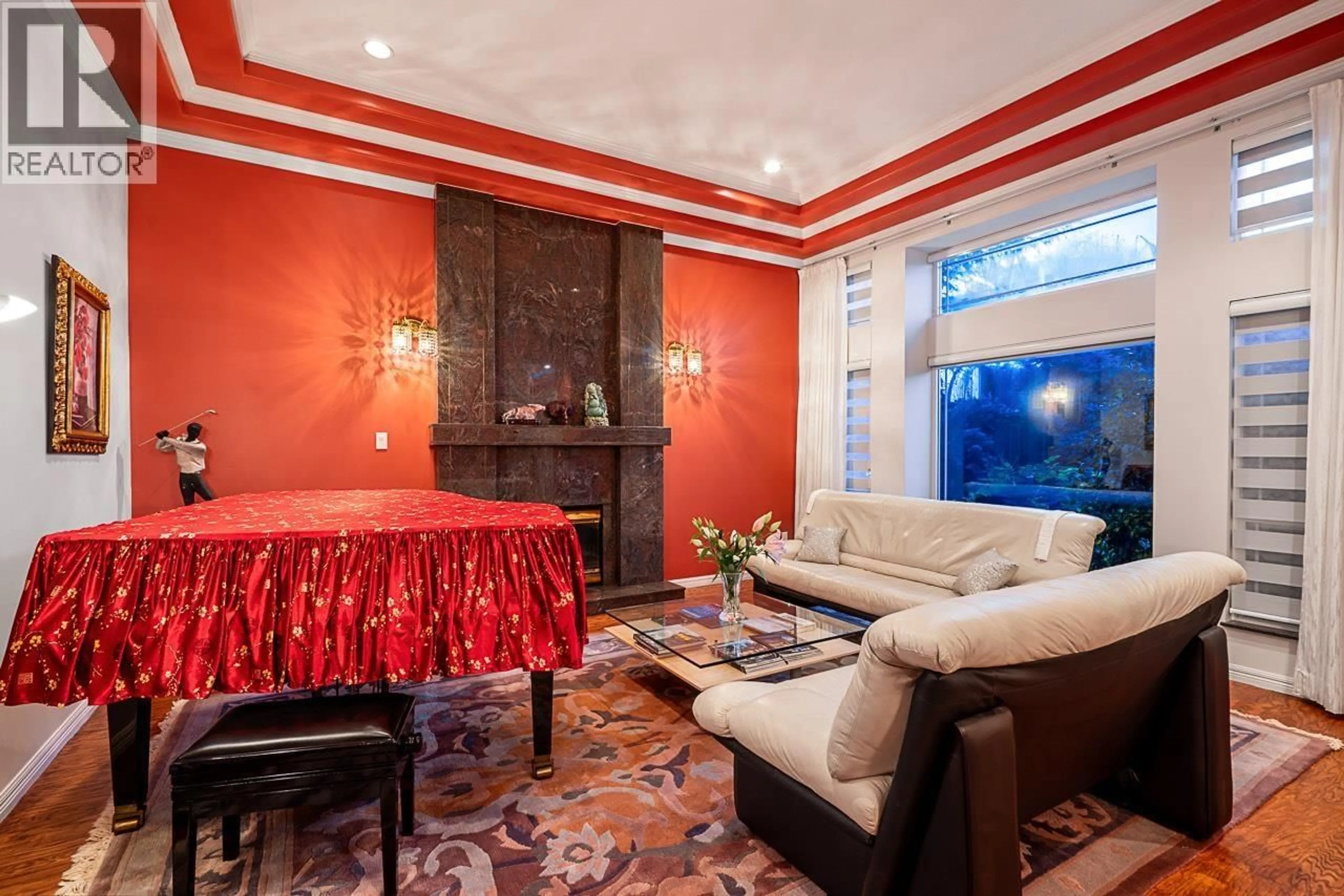 Living room with furniture, unknown for 2768 SOUTHCREST DRIVE, Burnaby British Columbia V5A4V4