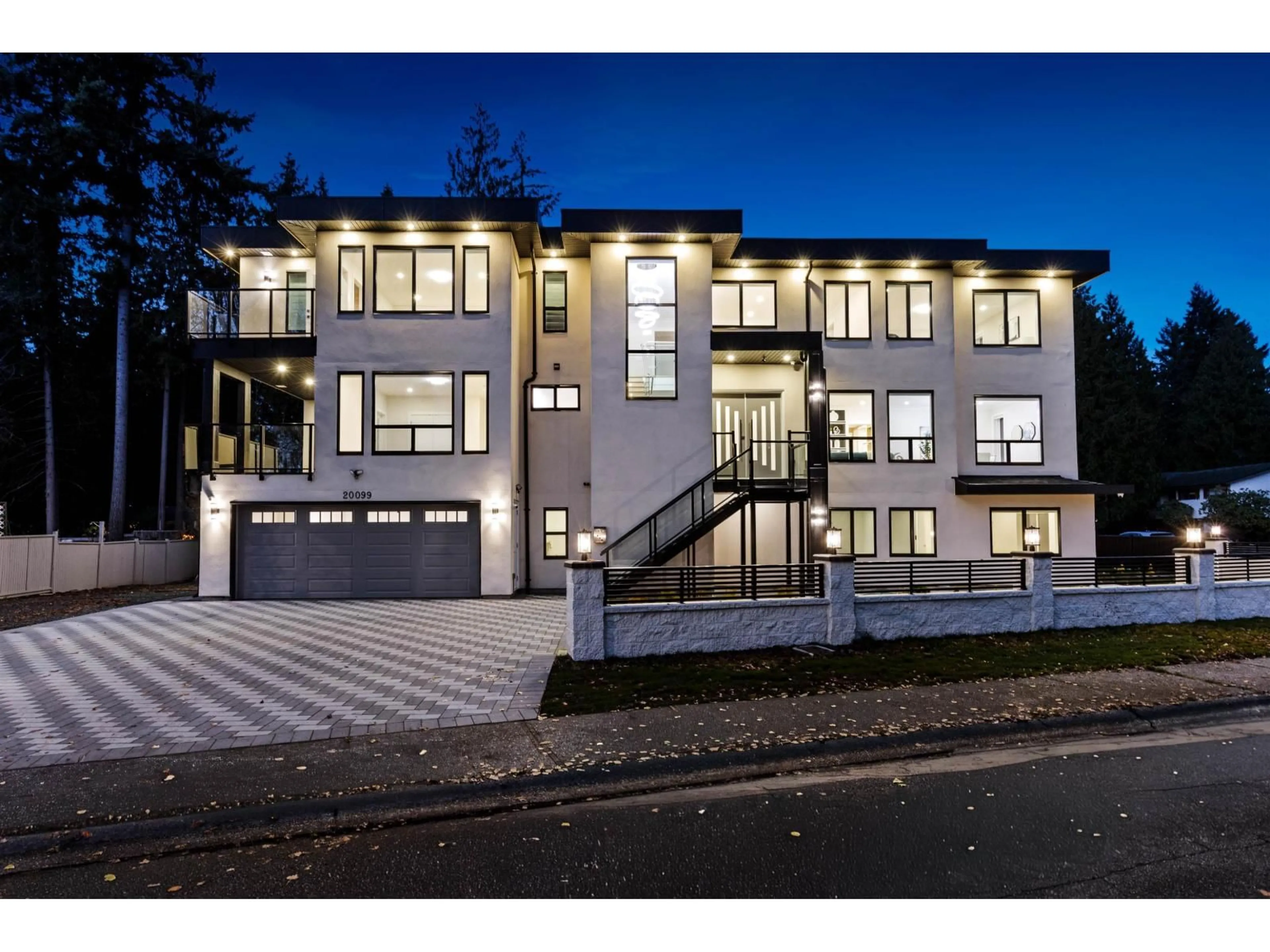 Unknown for 20099 45TH AVENUE, Langley British Columbia V3A6J1