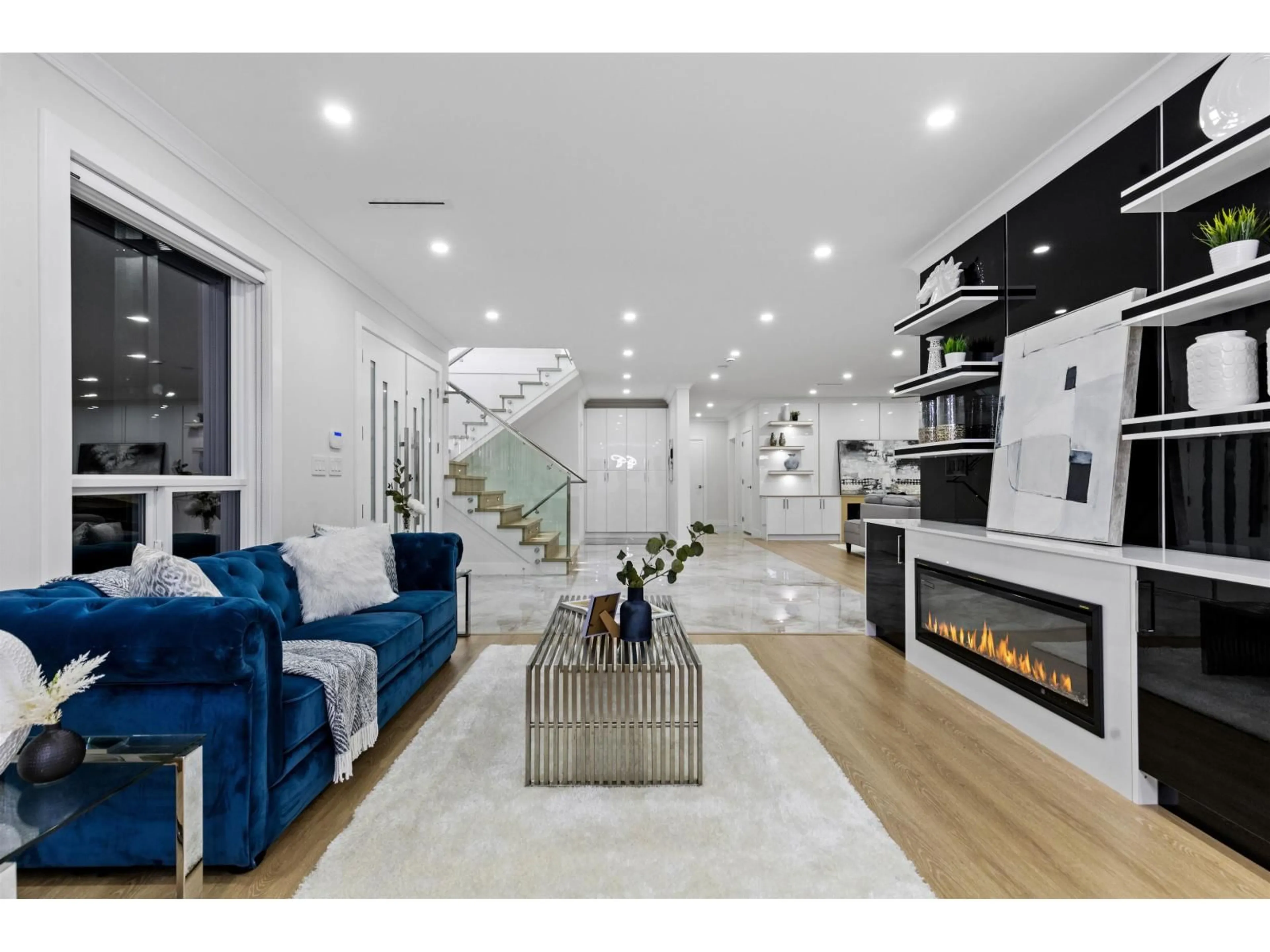 Unknown for 20099 45TH AVENUE, Langley British Columbia V3A6J1