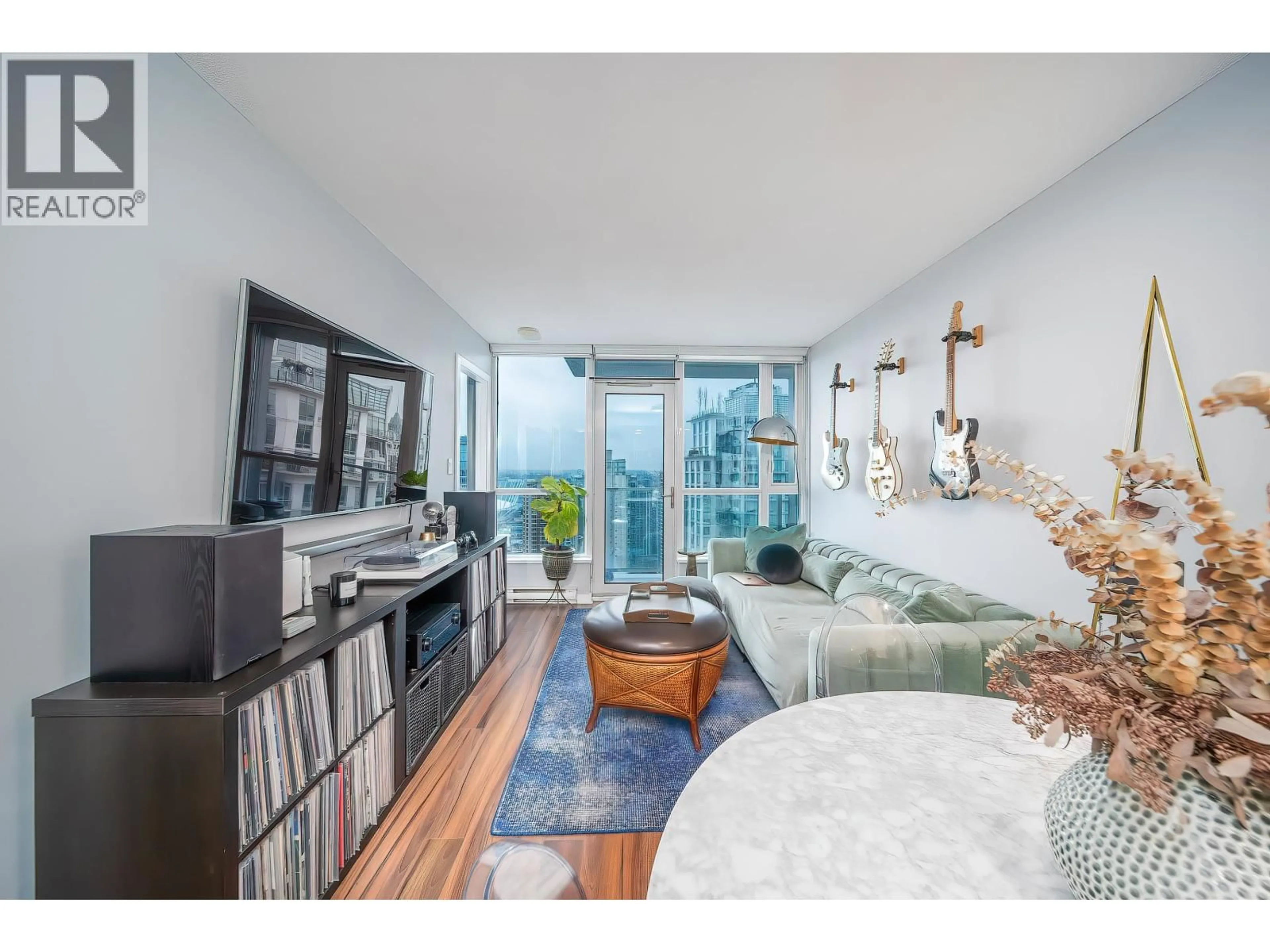 Living room with furniture, unknown for 2605 - 833 SEYMOUR STREET, Vancouver British Columbia V6B0G4