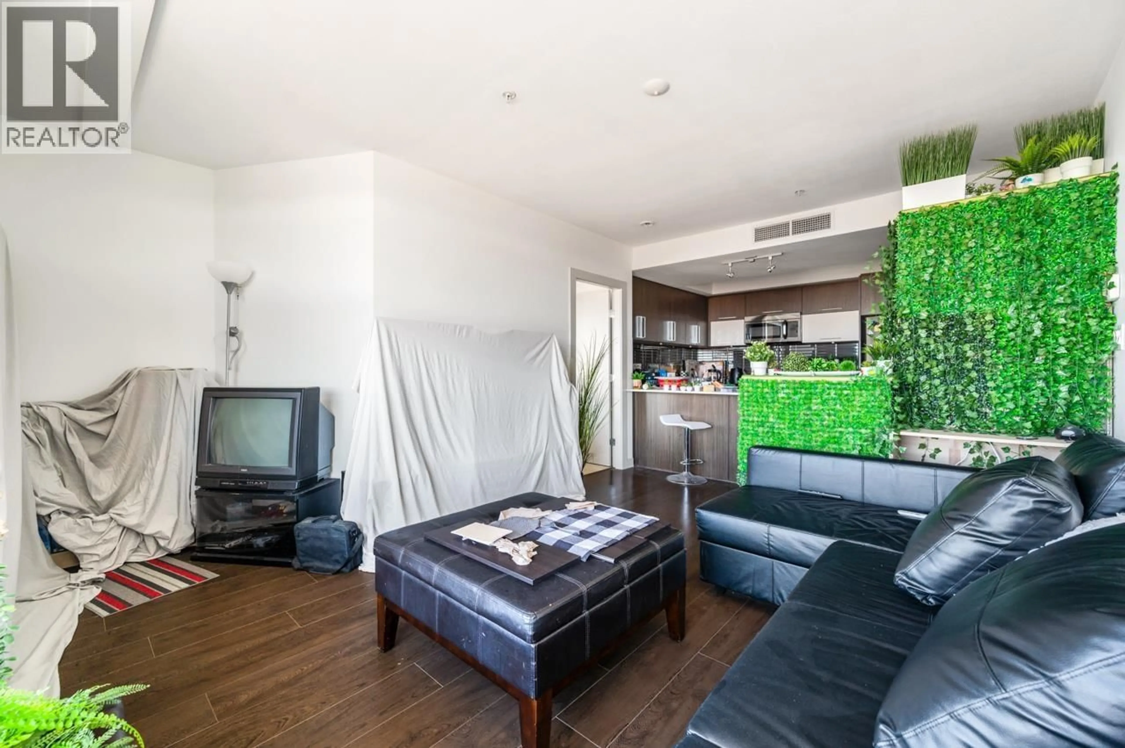 Living room with furniture, unknown for 400 - 10020 DUNOON DRIVE, Richmond British Columbia V7A0A7