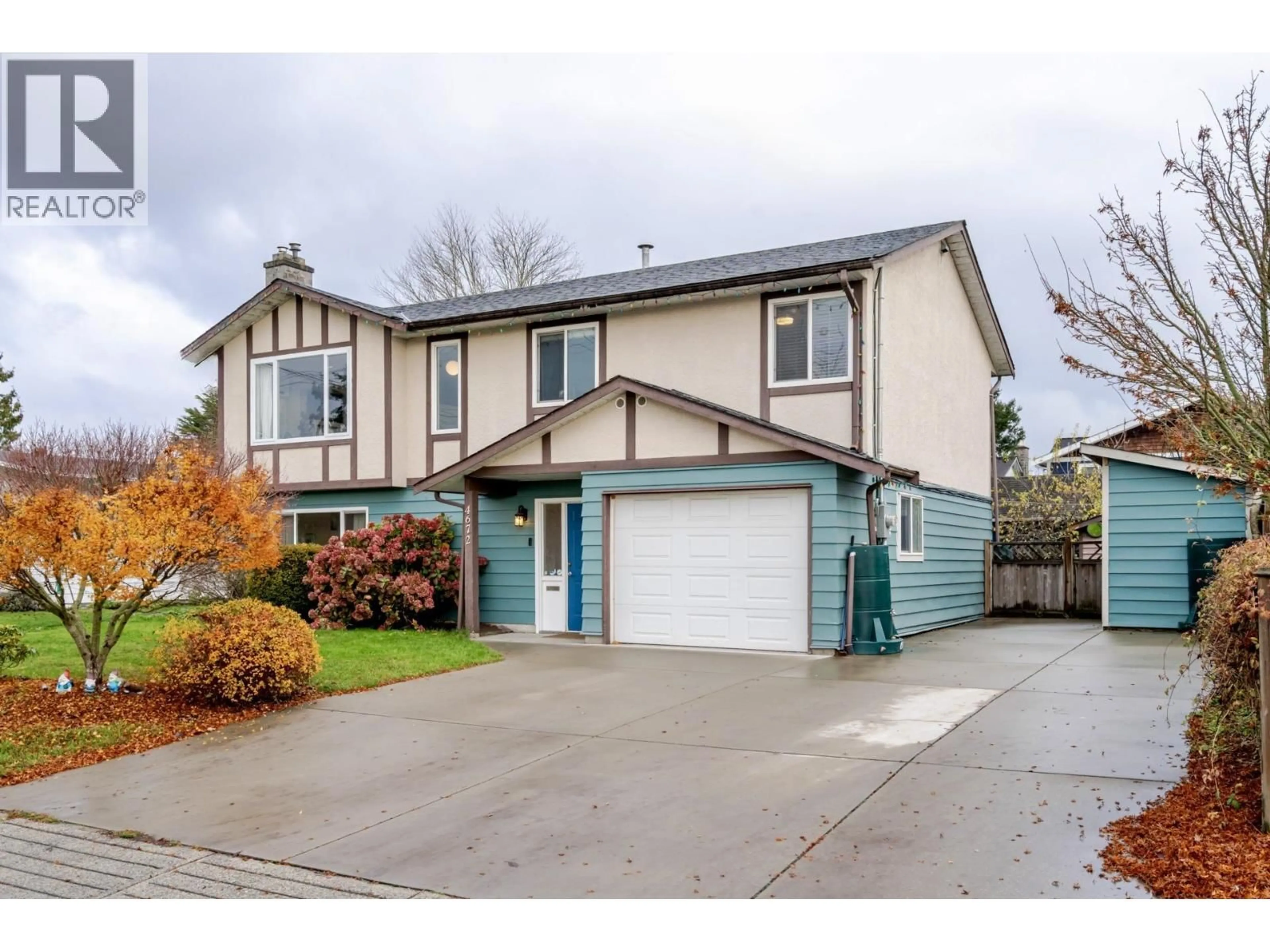 Home with vinyl exterior material, street for 4672 46A STREET, Delta British Columbia V4K4B4