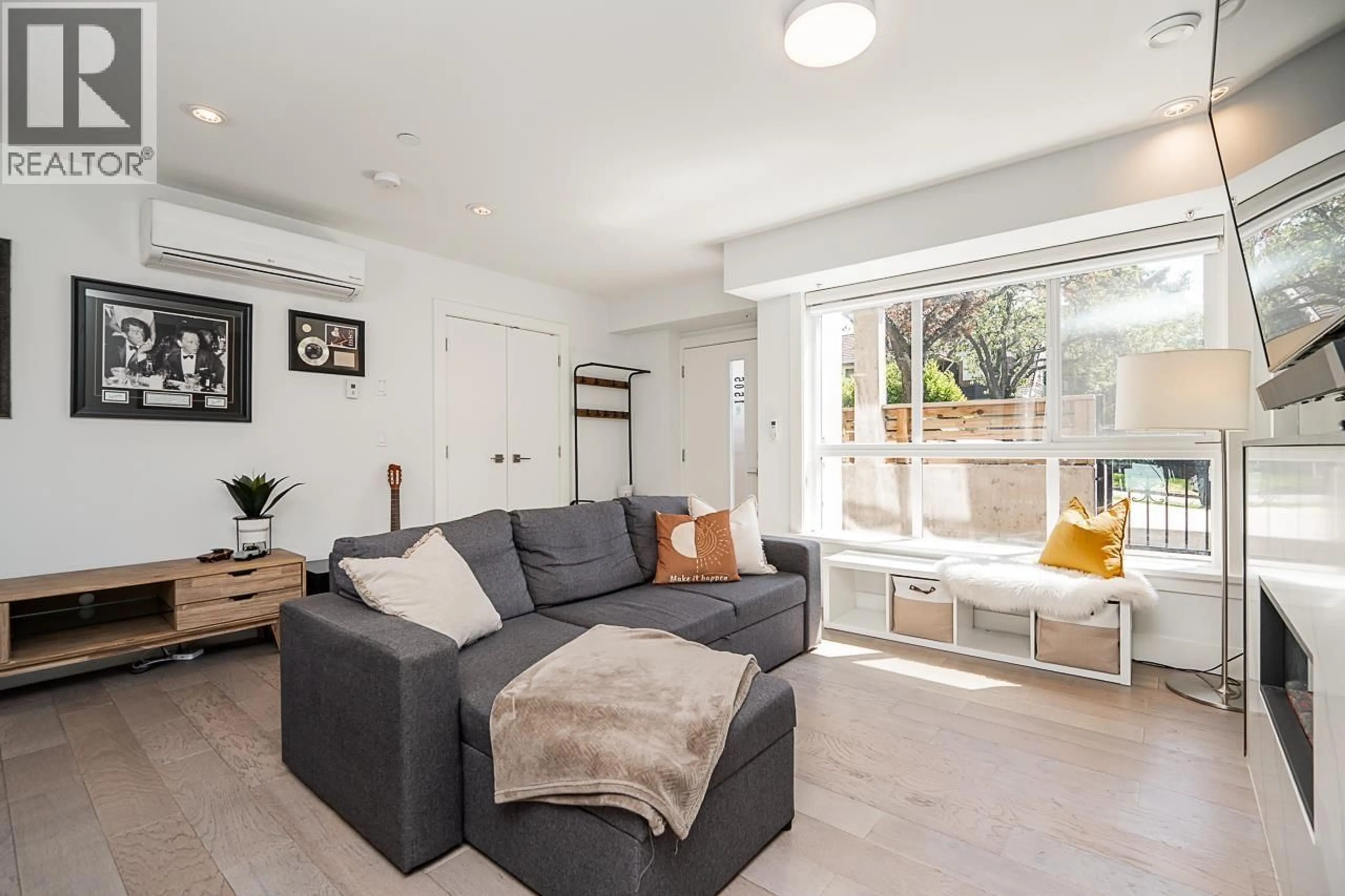 Living room with furniture, unknown for 1505 60TH AVENUE, Vancouver British Columbia V6P2A4