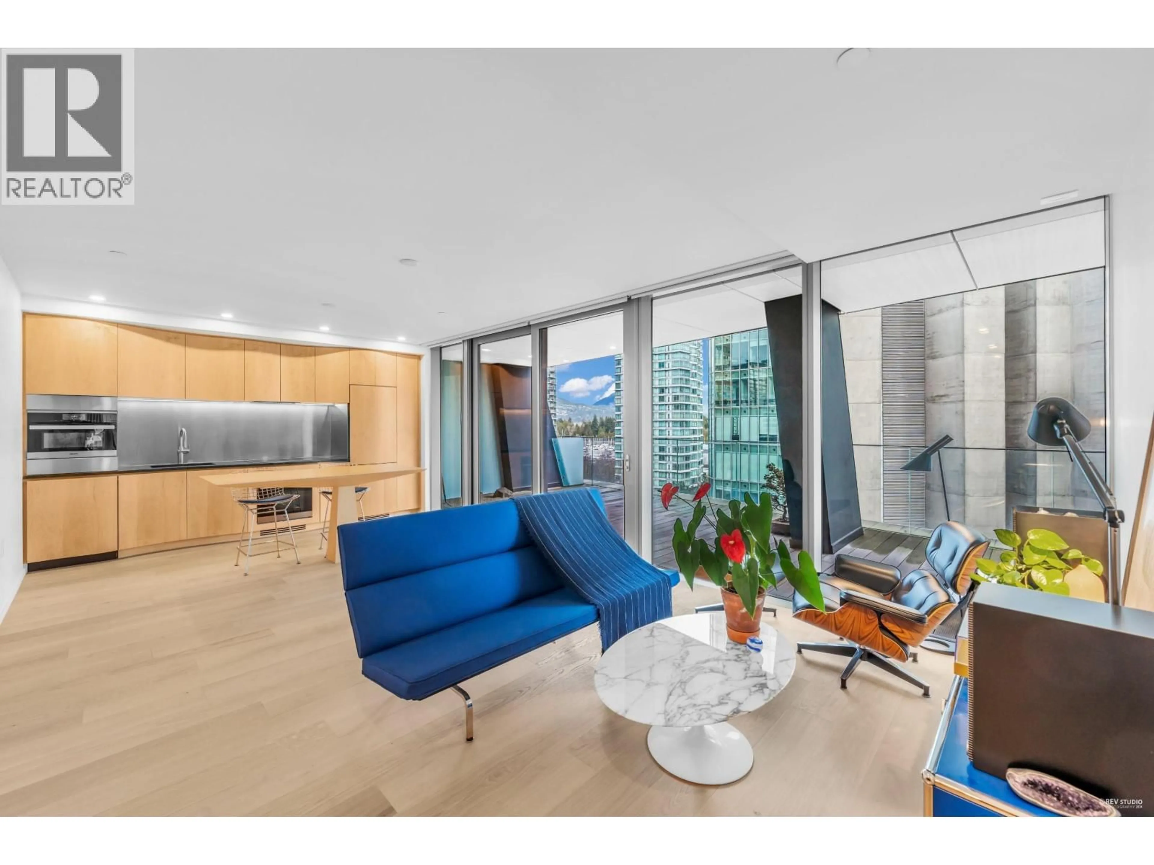 Living room with furniture, unknown for 804 - 1568 ALBERNI STREET, Vancouver British Columbia V6G0E3