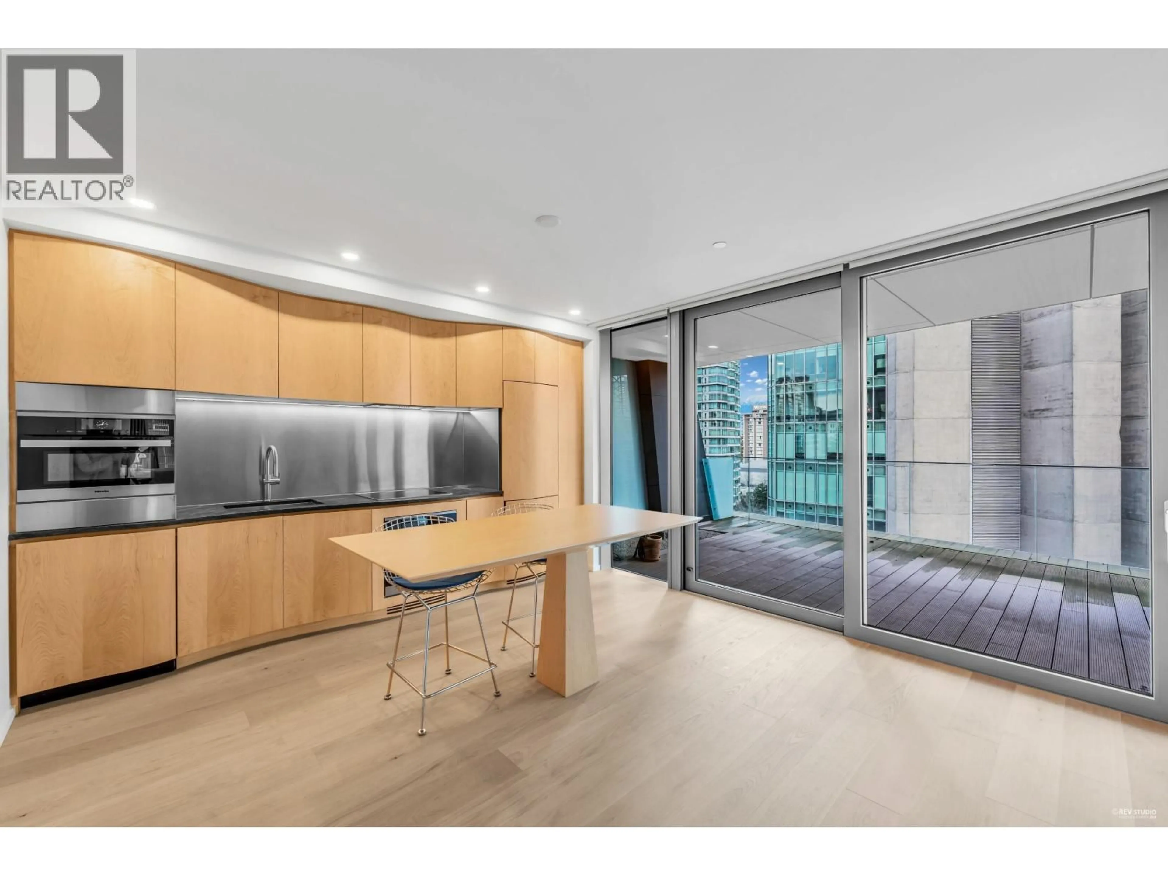 Unknown for 804 - 1568 ALBERNI STREET, Vancouver British Columbia V6G0E3