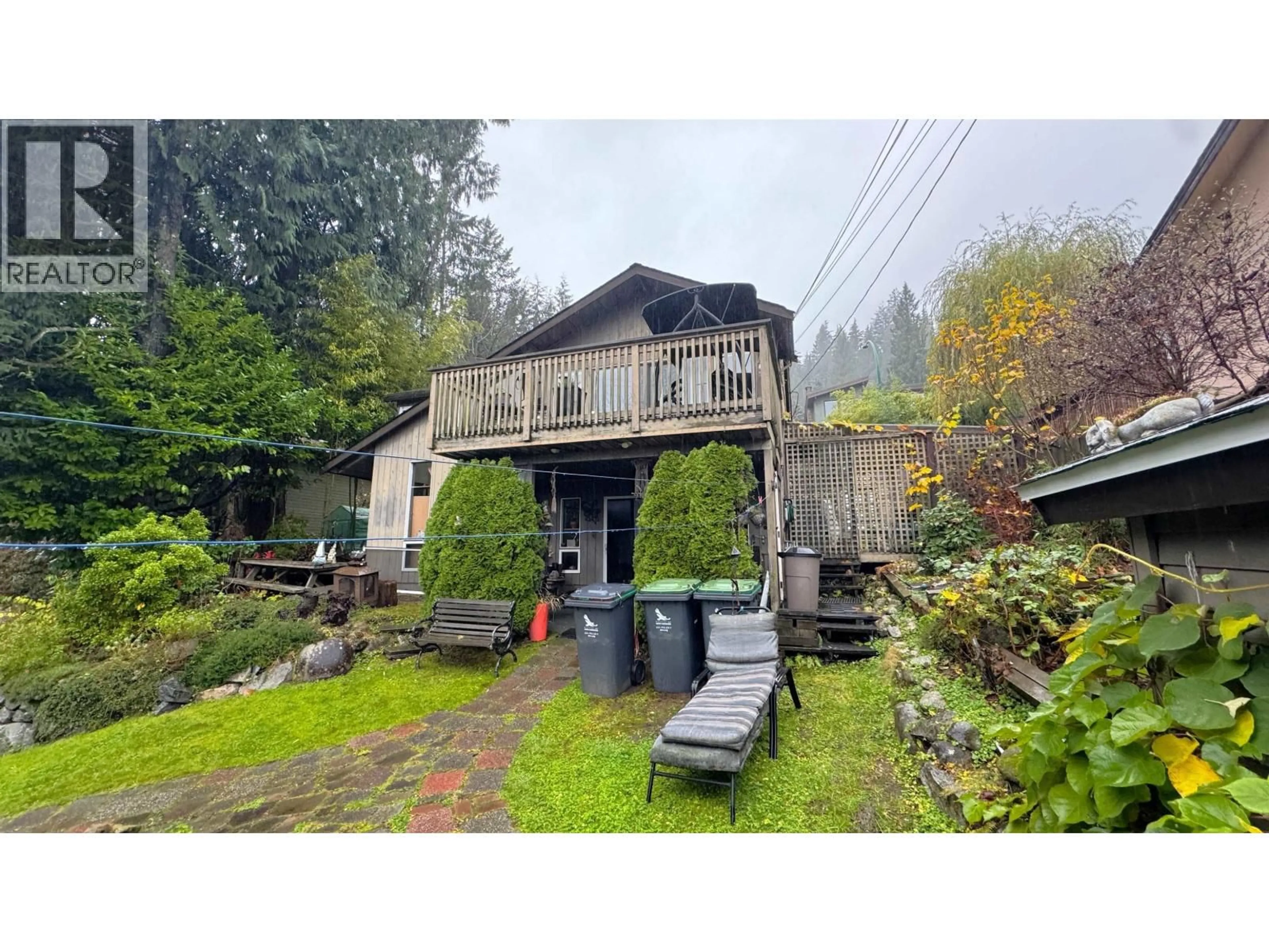 A pic from outside/outdoor area/front of a property/back of a property/a pic from drone, unknown for 2071 DEEP COVE ROAD, North Vancouver British Columbia V7G1S8