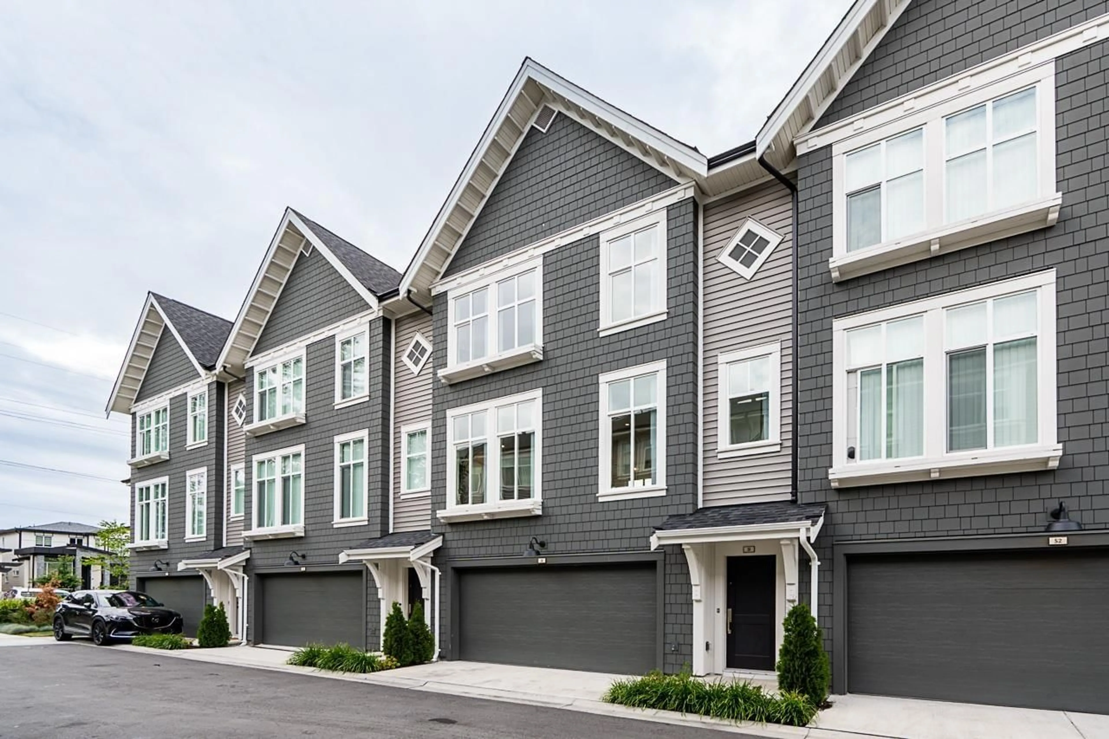 Home with vinyl exterior material, street for 51 - 14151 58A AVENUE, Surrey British Columbia V3X0L1