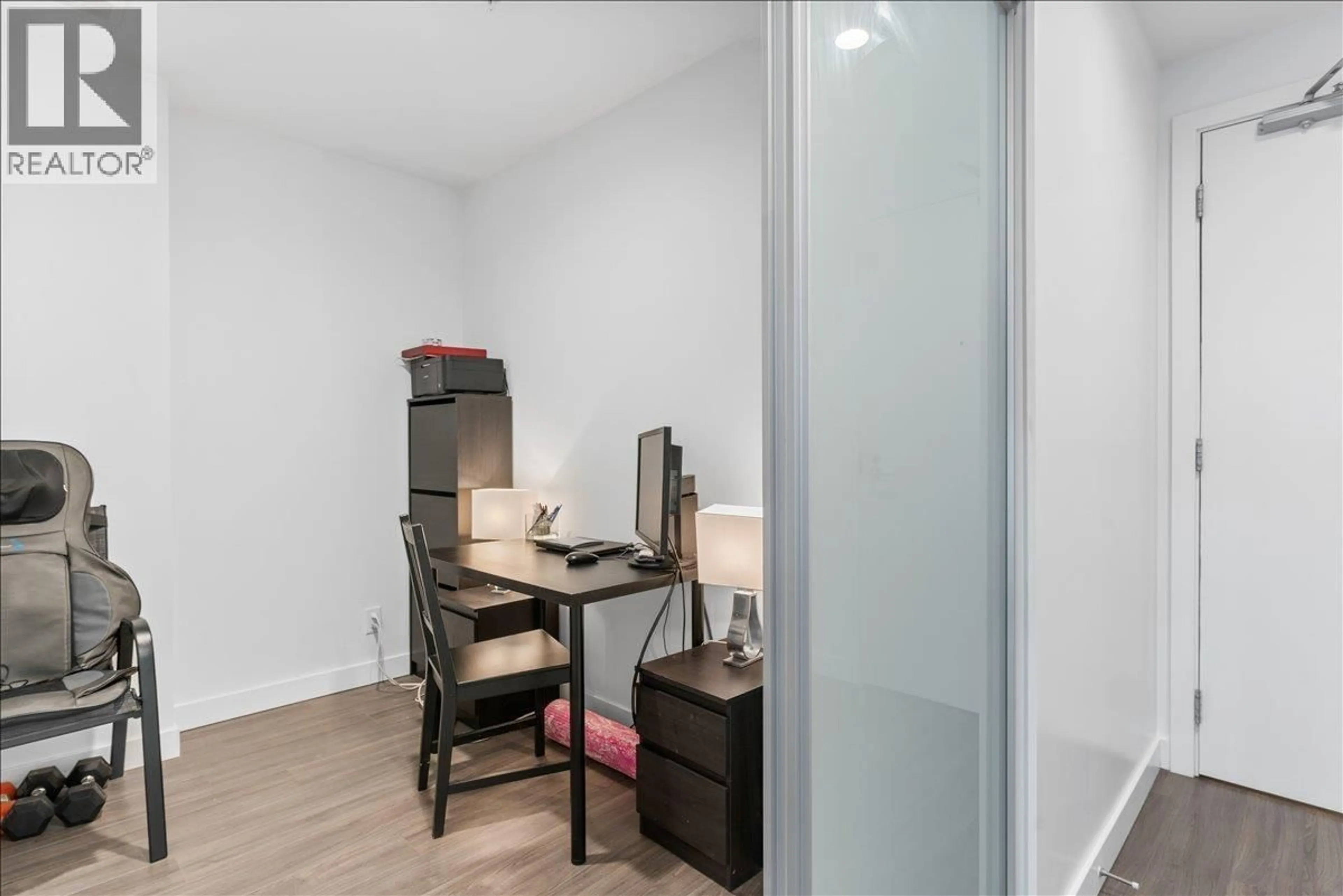 A pic of a room for 509 - 2311 BETA AVENUE, Burnaby British Columbia V5C0M1