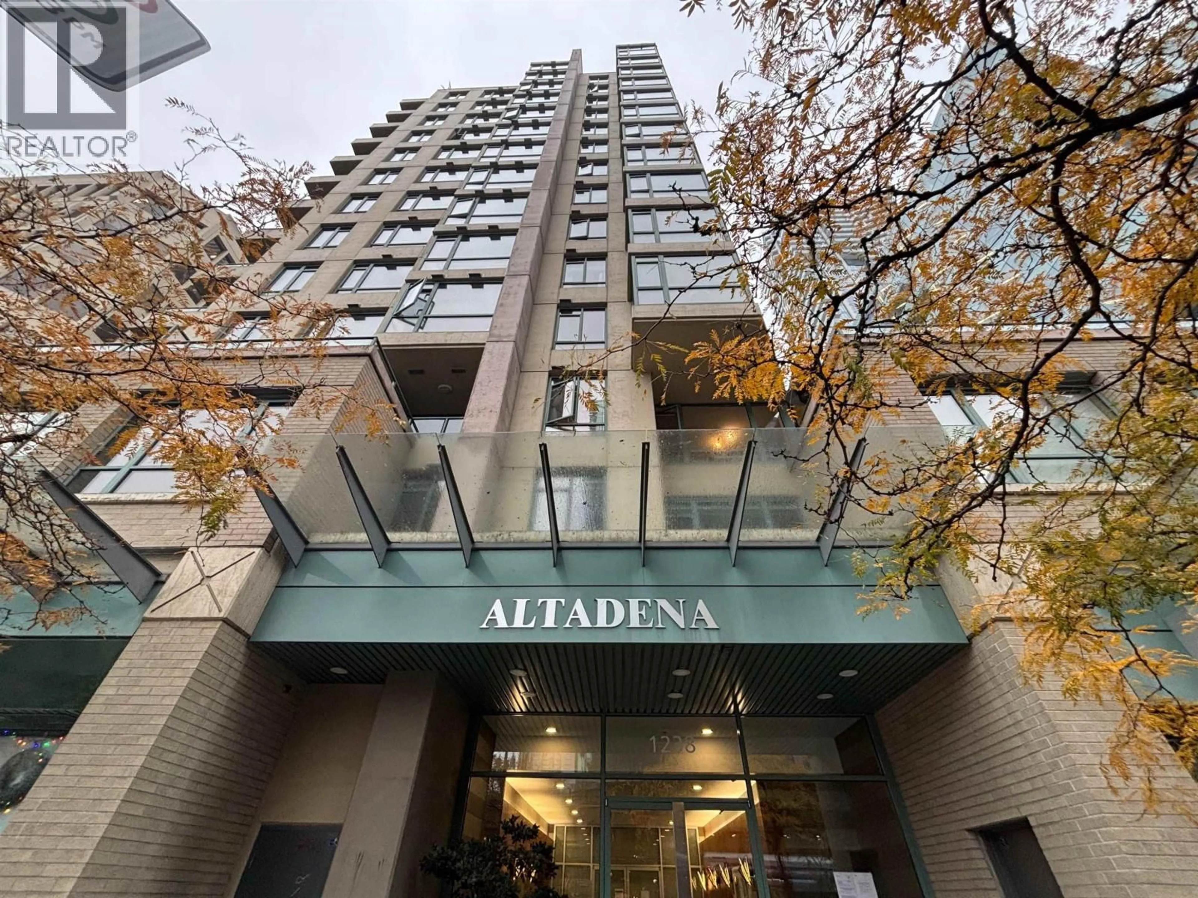 Indoor foyer for 703 - 1238 BURRARD STREET, Vancouver British Columbia V6Z3E1