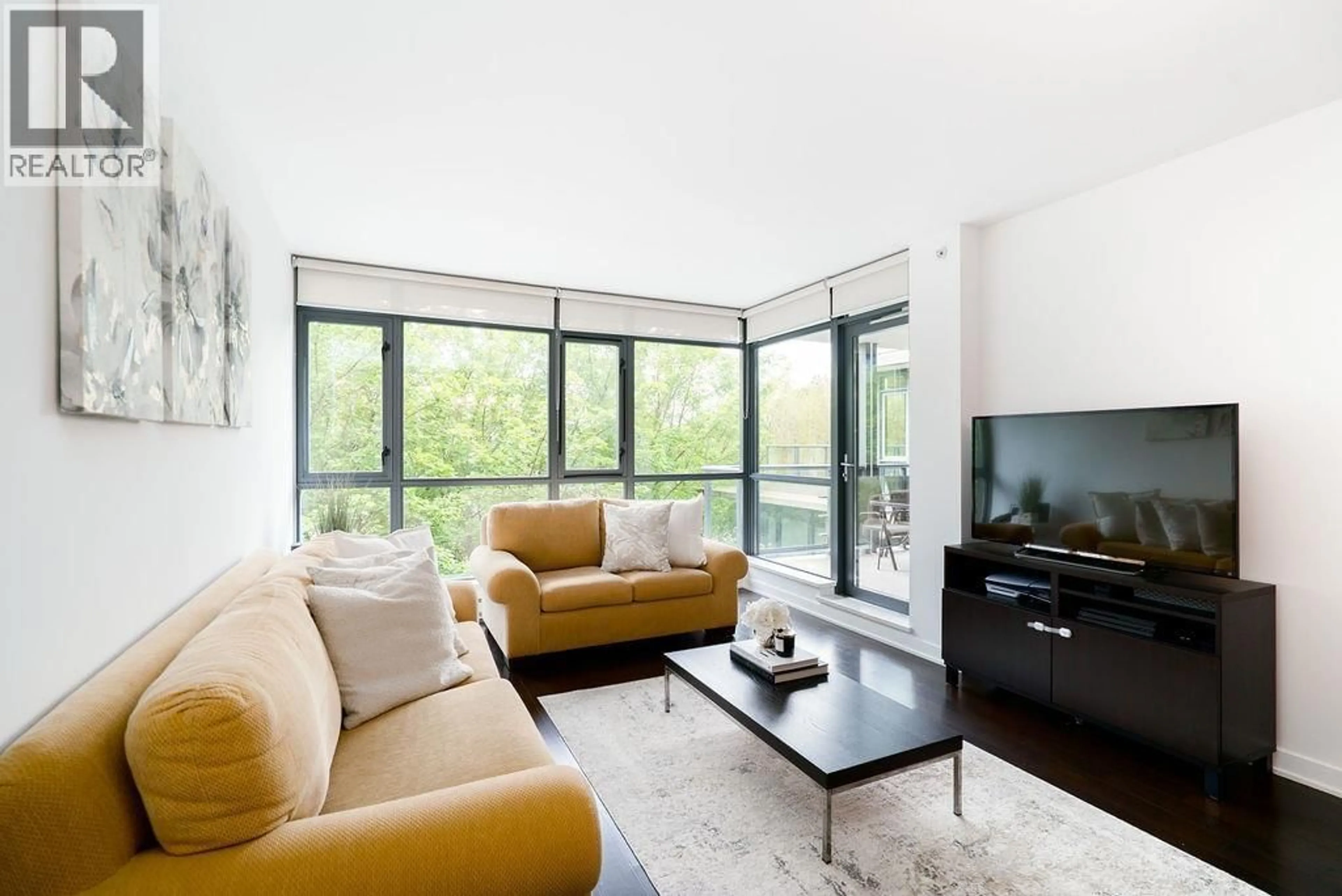 Living room with furniture, unknown for 403 - 750 12TH AVENUE, Vancouver British Columbia V5Z0A3