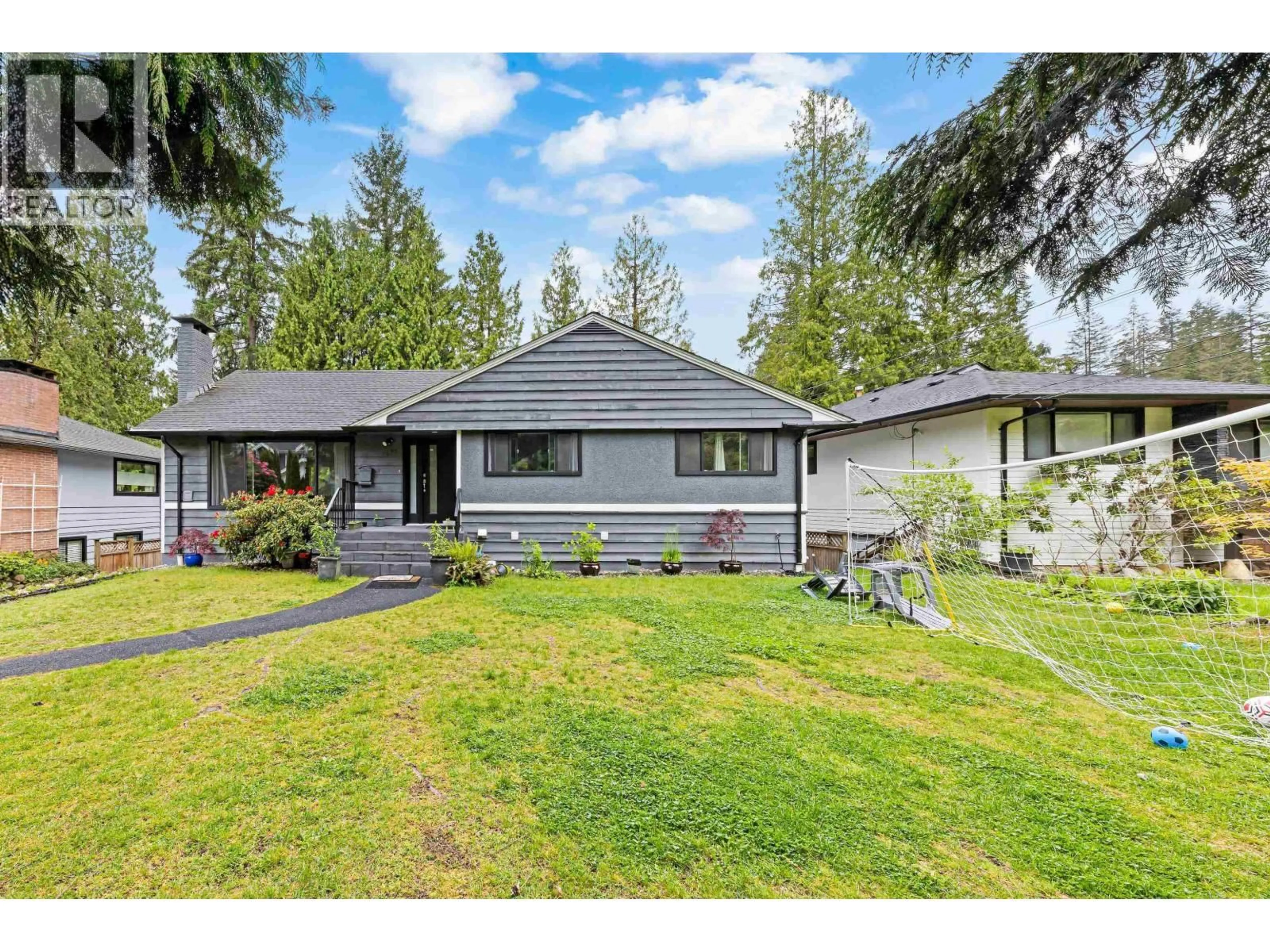 Unknown for 4477 PRIMROSE LANE, North Vancouver British Columbia V7R4H1