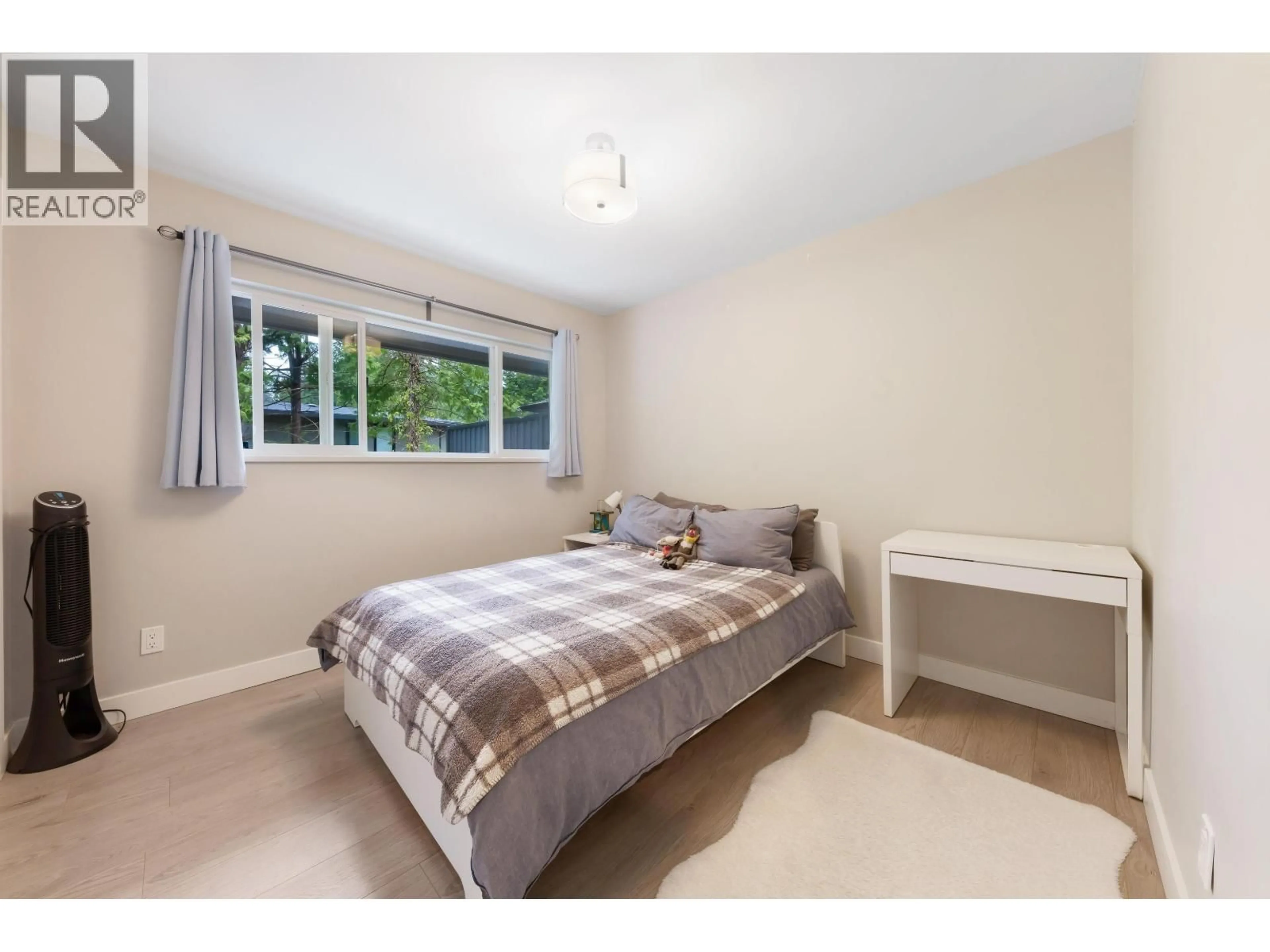 Bedroom with bed, unknown for 4477 PRIMROSE LANE, North Vancouver British Columbia V7R4H1