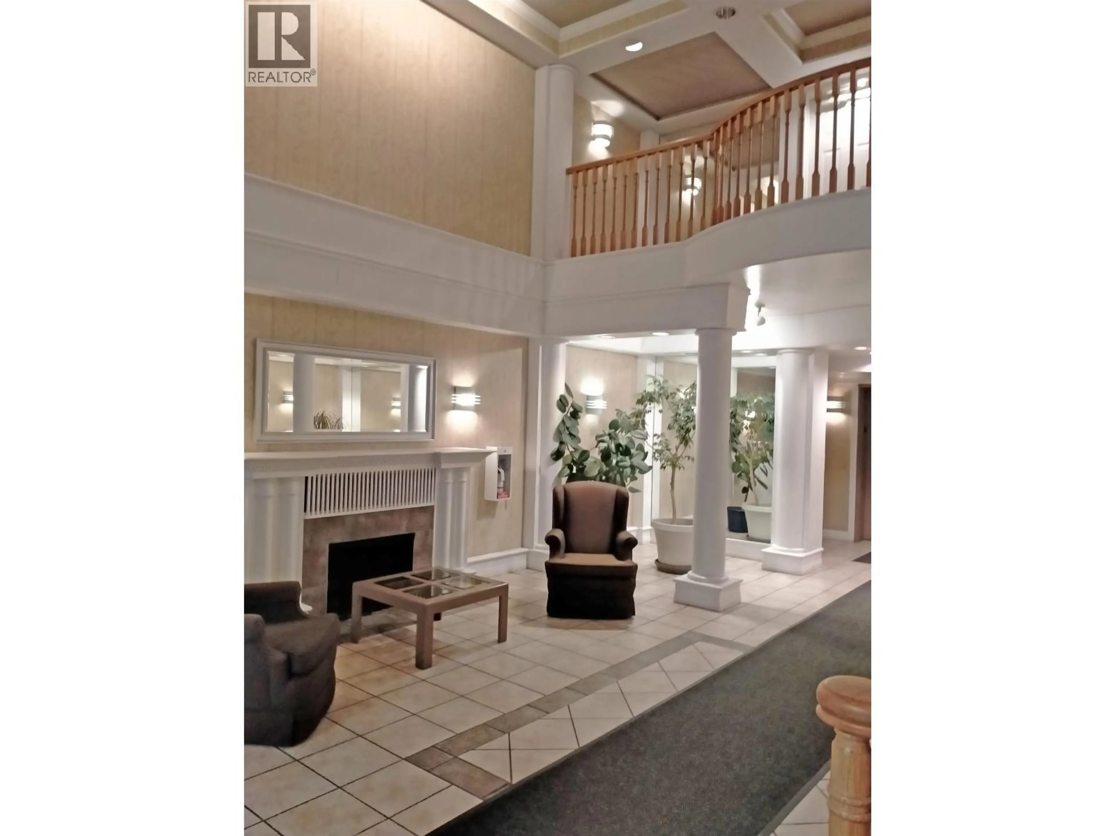 Indoor foyer for 1409 - 6611 MINORU BOULEVARD, Richmond British Columbia V6Y1Y9
