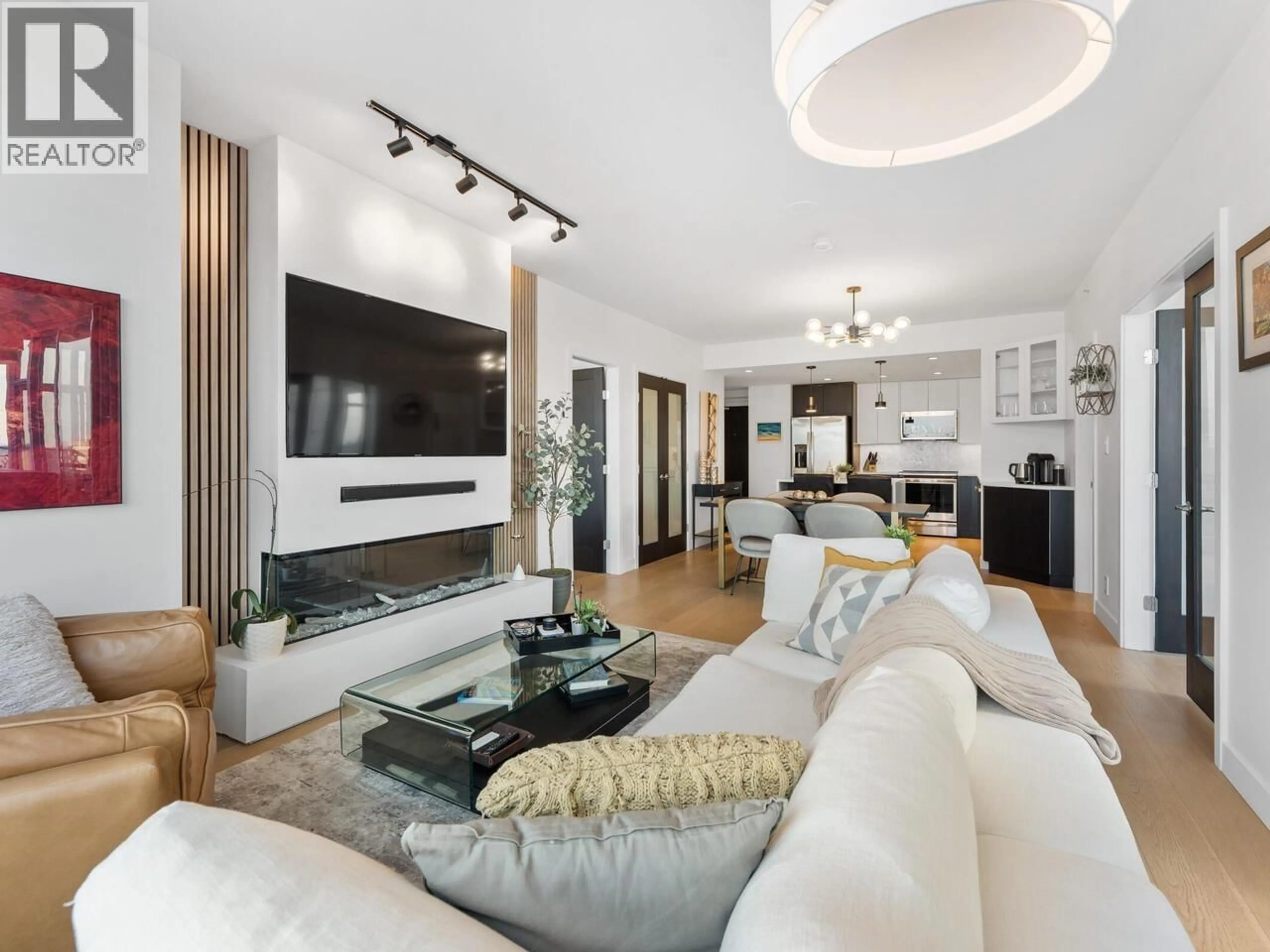 Living room with furniture, unknown for 2301 - 280 ROSS DRIVE, New Westminster British Columbia V3L0C2