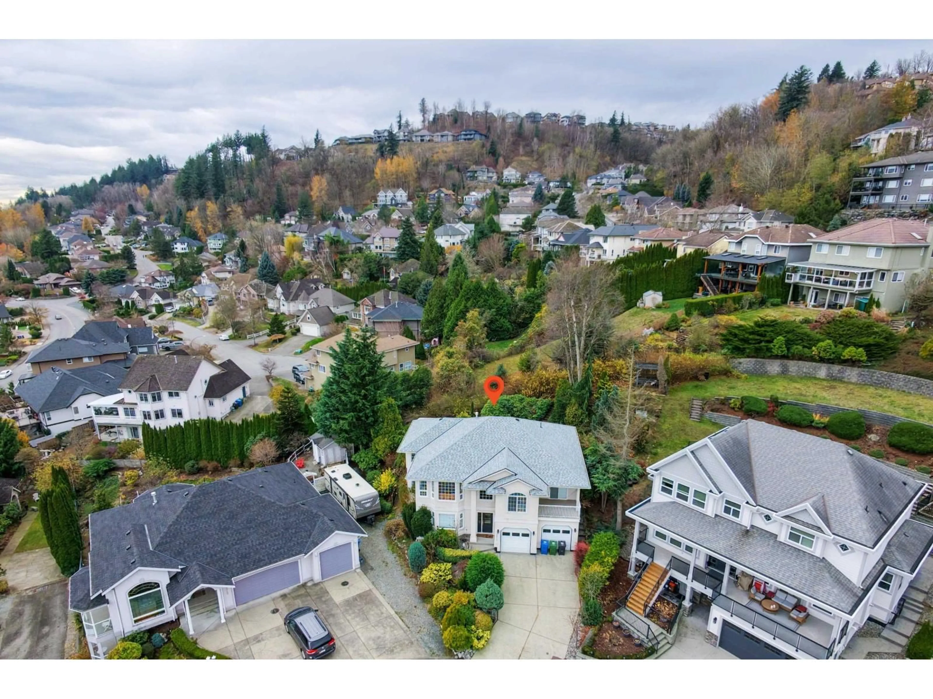 A pic from outside/outdoor area/front of a property/back of a property/a pic from drone, mountain view for 36010 SPYGLASS COURT, Abbotsford British Columbia V3G2W7