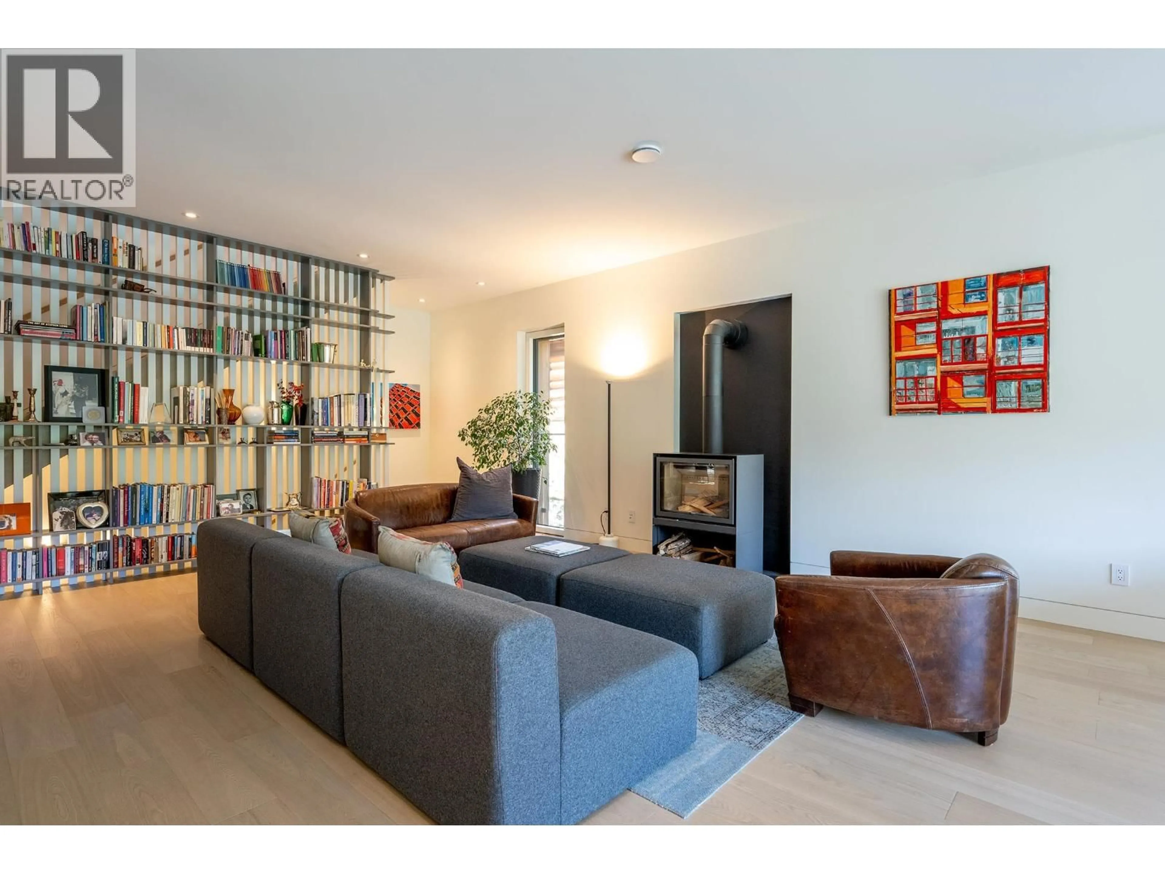 Living room with furniture, unknown for 6187 EAGLE DRIVE, Whistler British Columbia V8E0C6