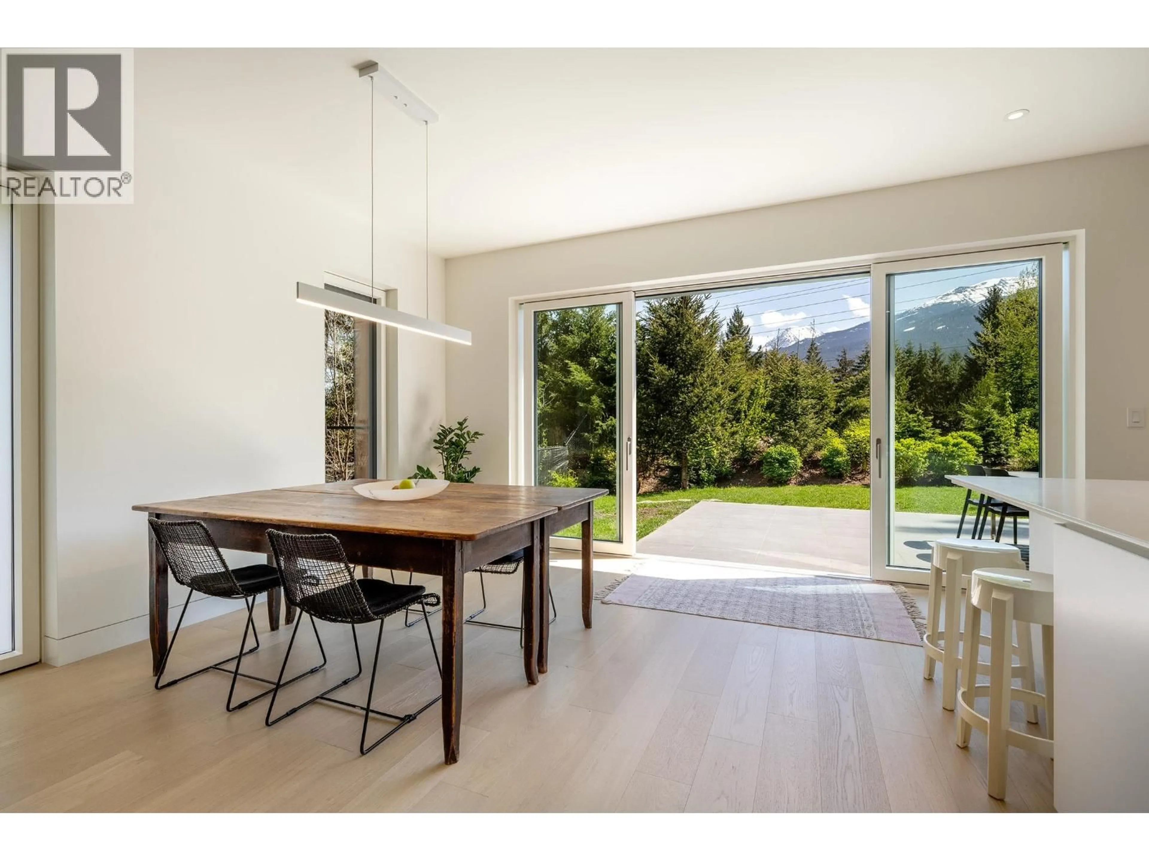 Dining room, unknown for 6187 EAGLE DRIVE, Whistler British Columbia V8E0C6