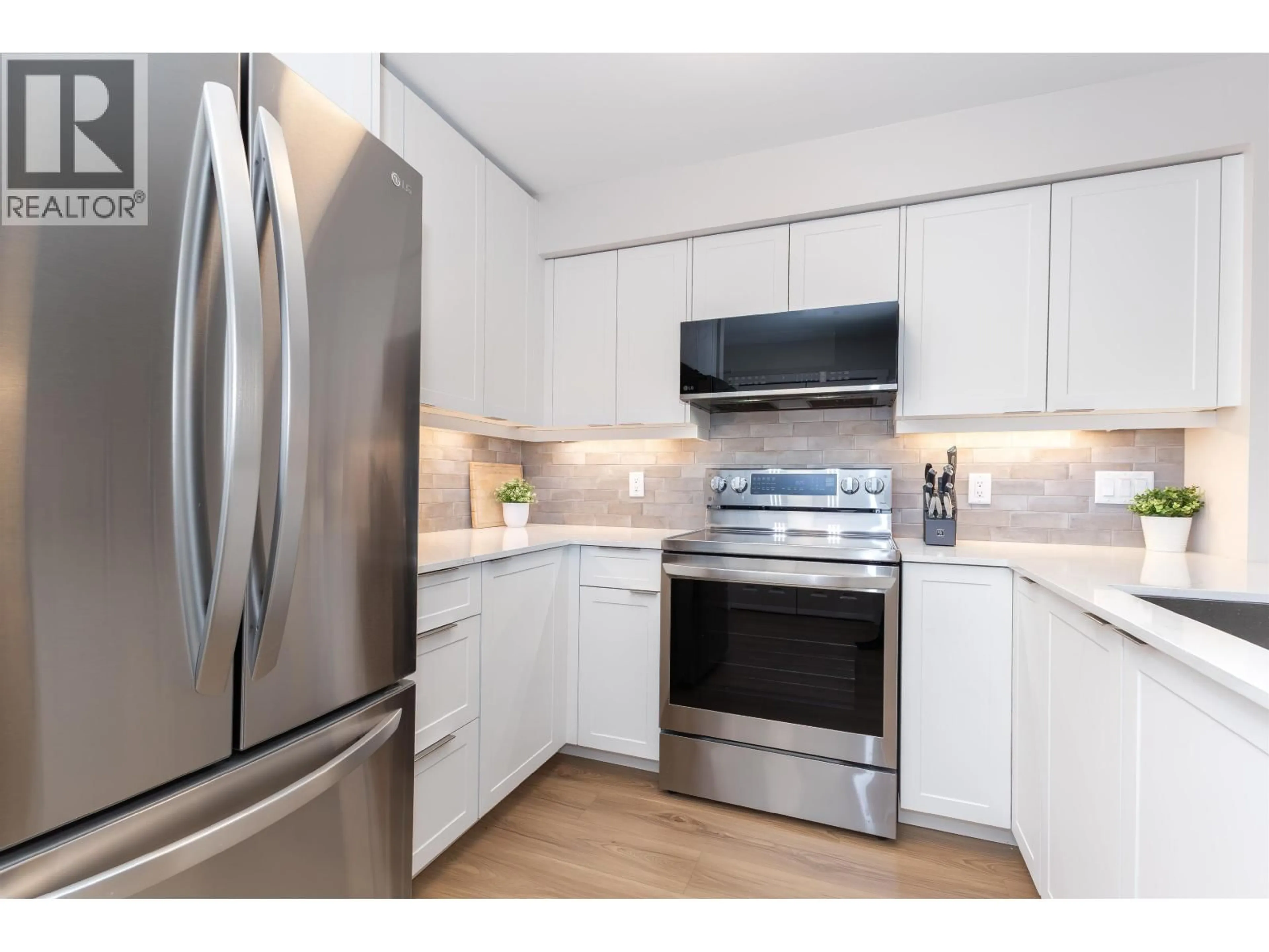 Unknown for 210 - 808 SANGSTER PLACE, New Westminster British Columbia V3L5W3