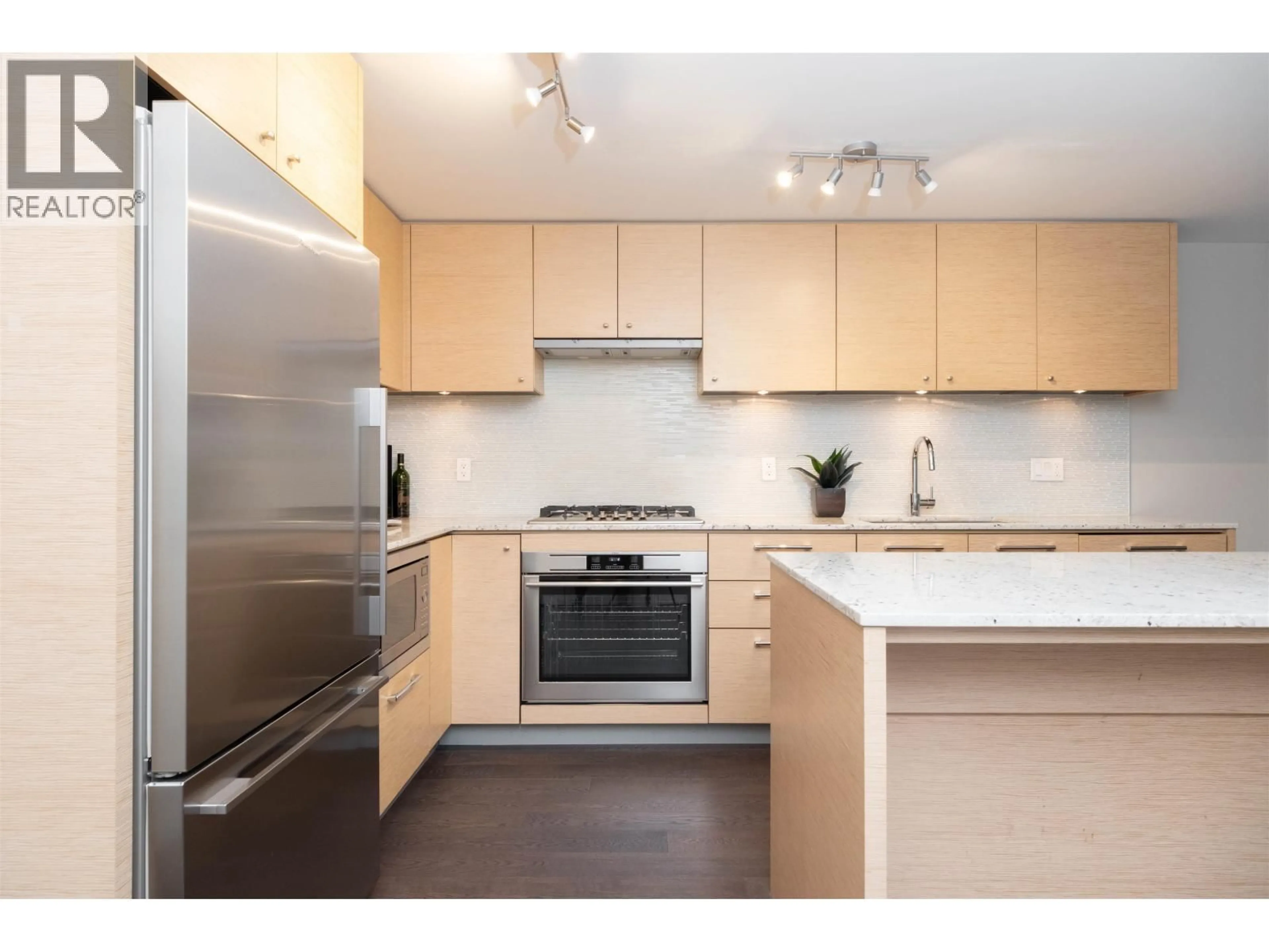 Standard kitchen, wood/laminate floor for 505 - 6180 COONEY ROAD, Richmond British Columbia V6Y0H2