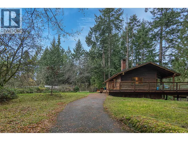 13075 PORLIER PASS ROAD, Galiano Island 3