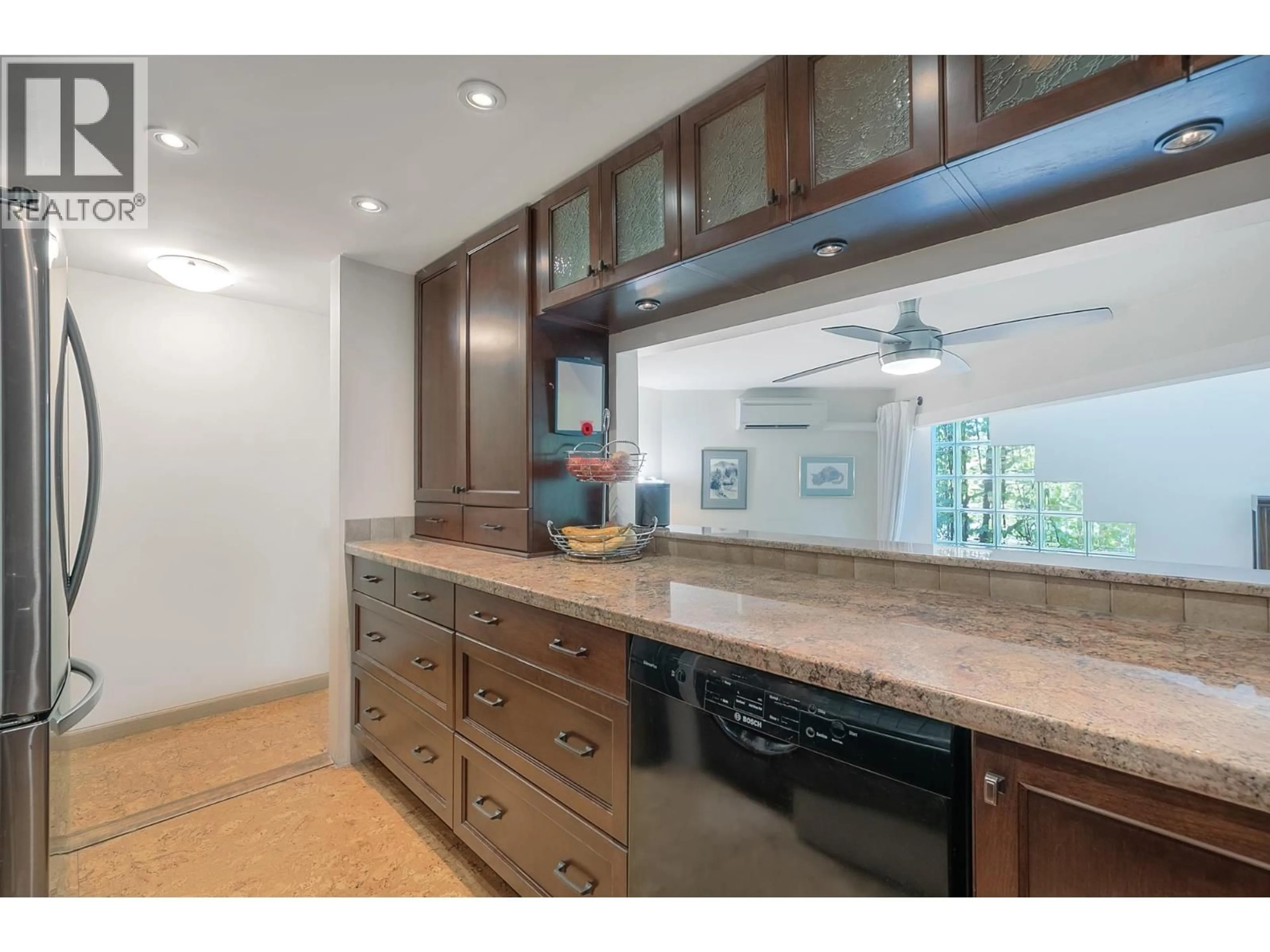 Open concept kitchen, ceramic/tile floor for 2217 OAK STREET, Vancouver British Columbia V6H3W6