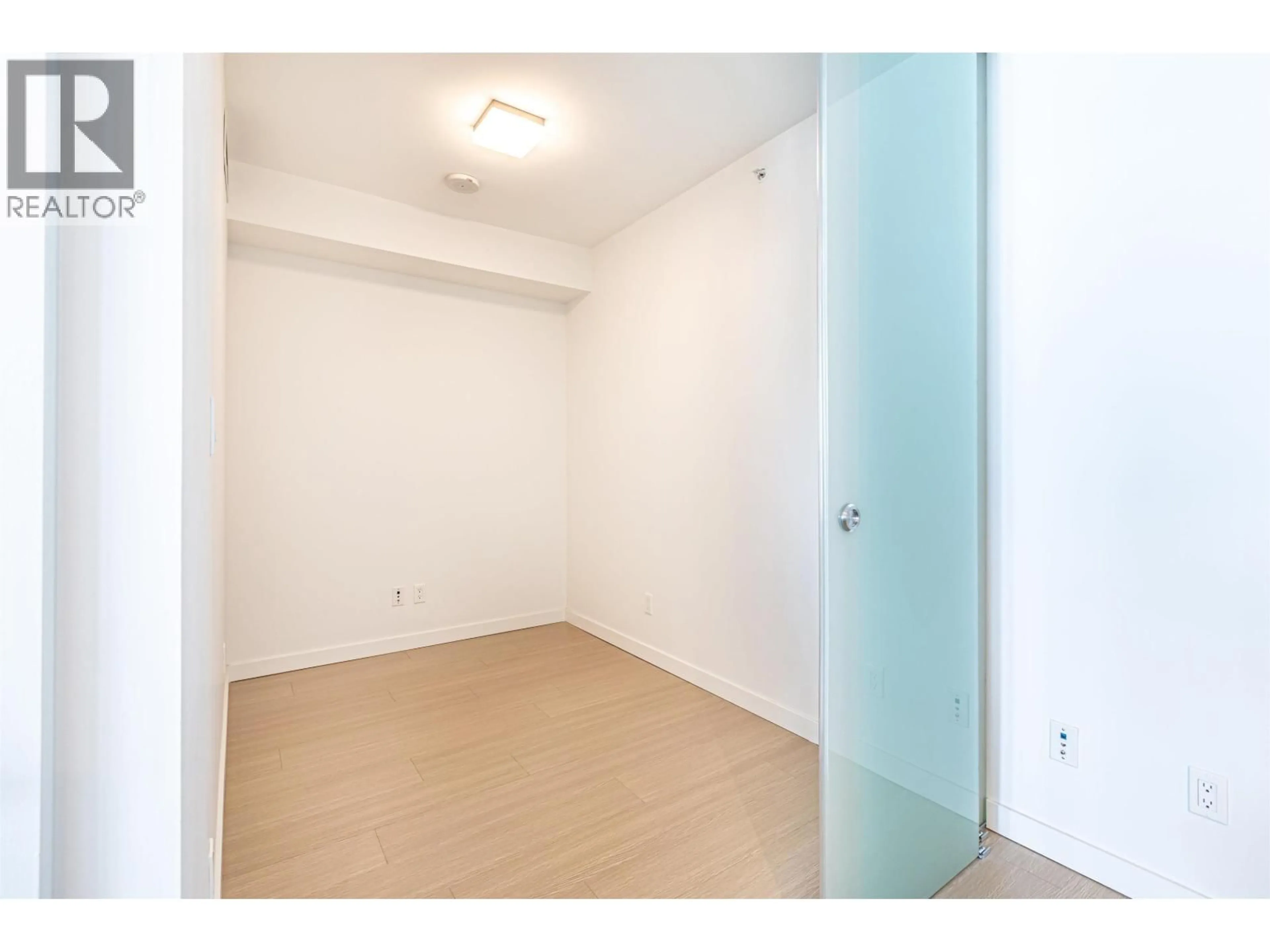 Unknown for 809 - 2378 ALPHA AVENUE, Burnaby British Columbia V5C0K2