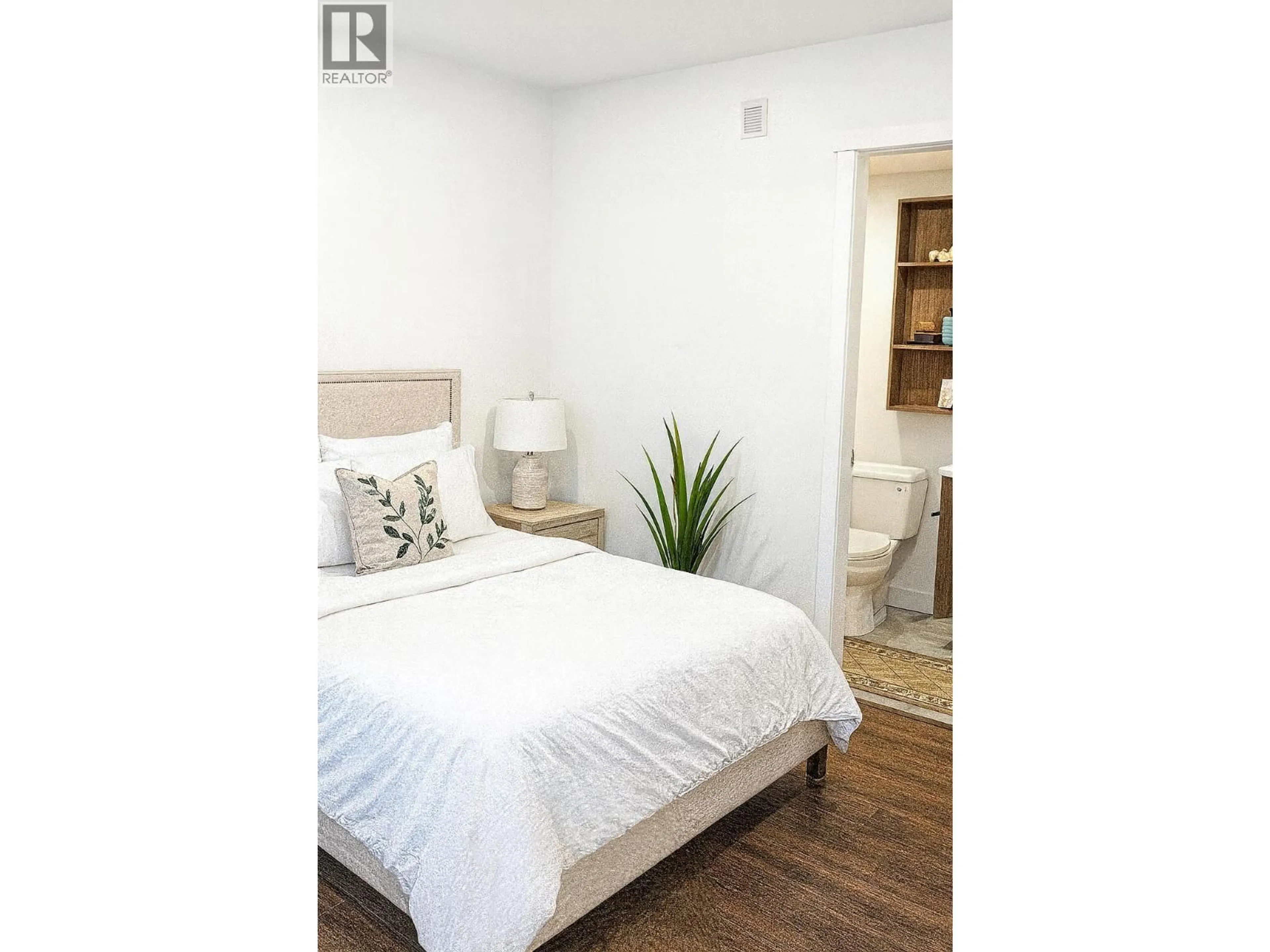 Bedroom with bed, wood/laminate floor for 214 - 648 LEA AVENUE, Coquitlam British Columbia V3J0P1