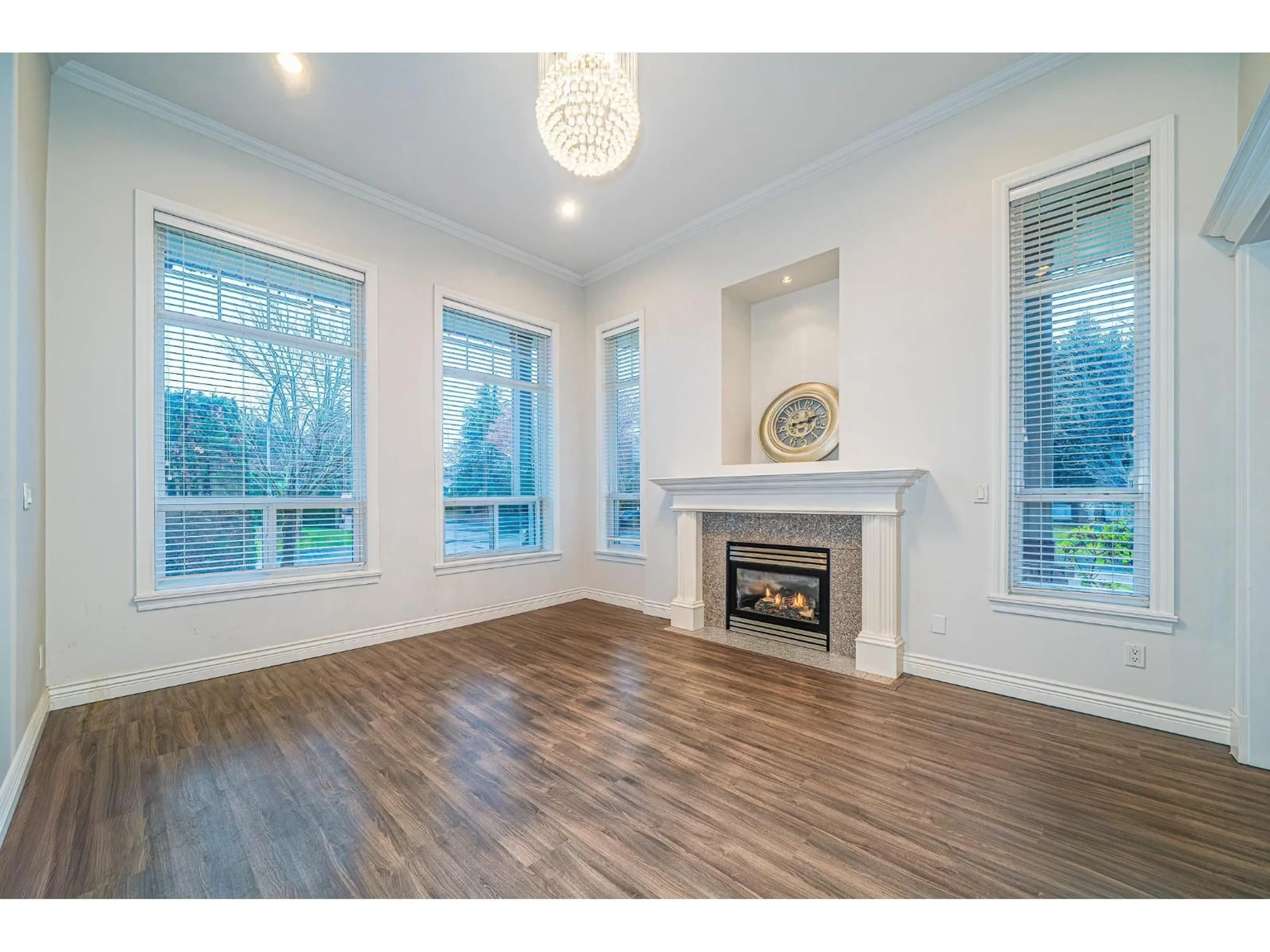 Unknown for 6368 189A STREET, Surrey British Columbia V3S8S3