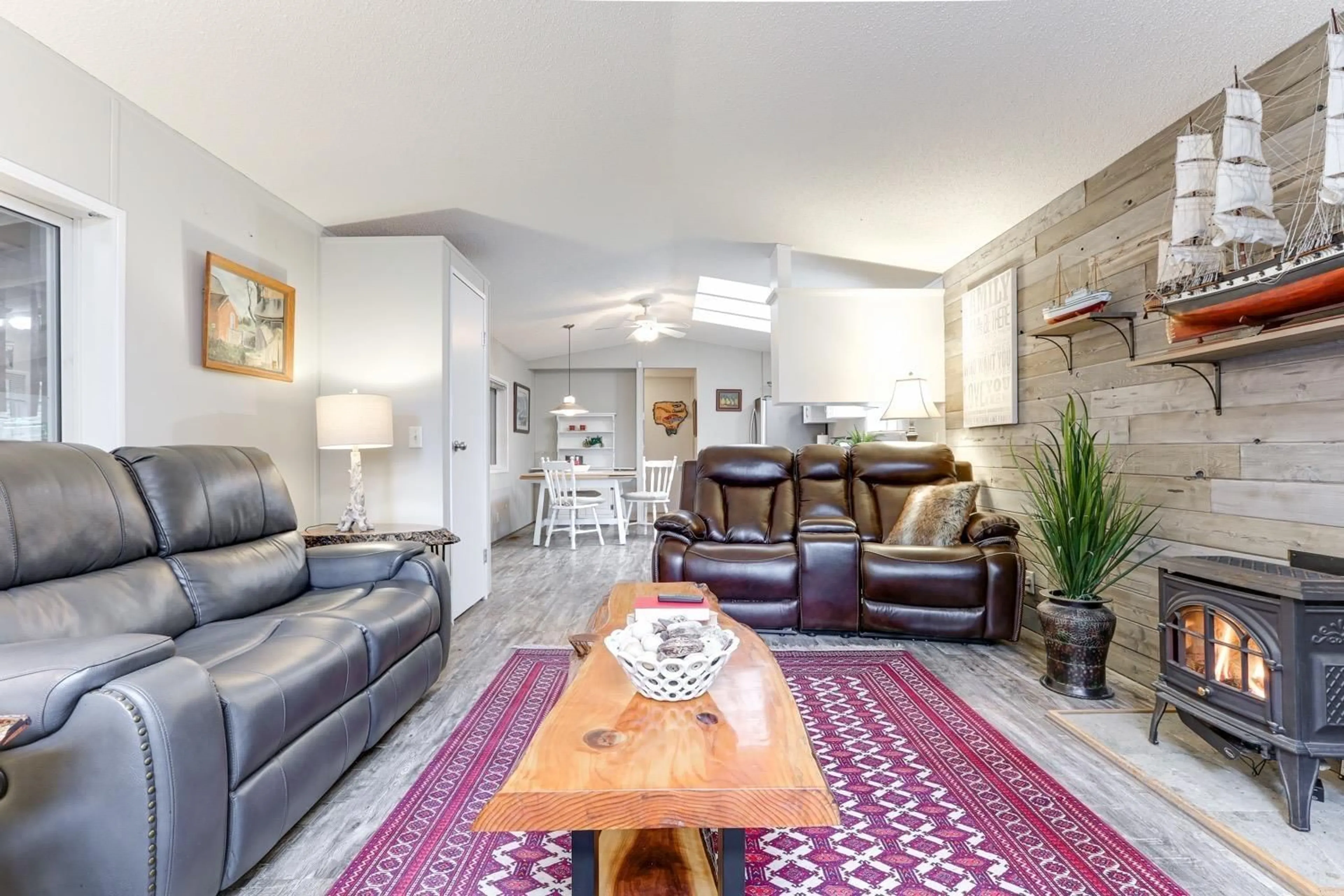 Living room with furniture, unknown for 67 - 3931 198 STREET, Langley British Columbia V3A1C9