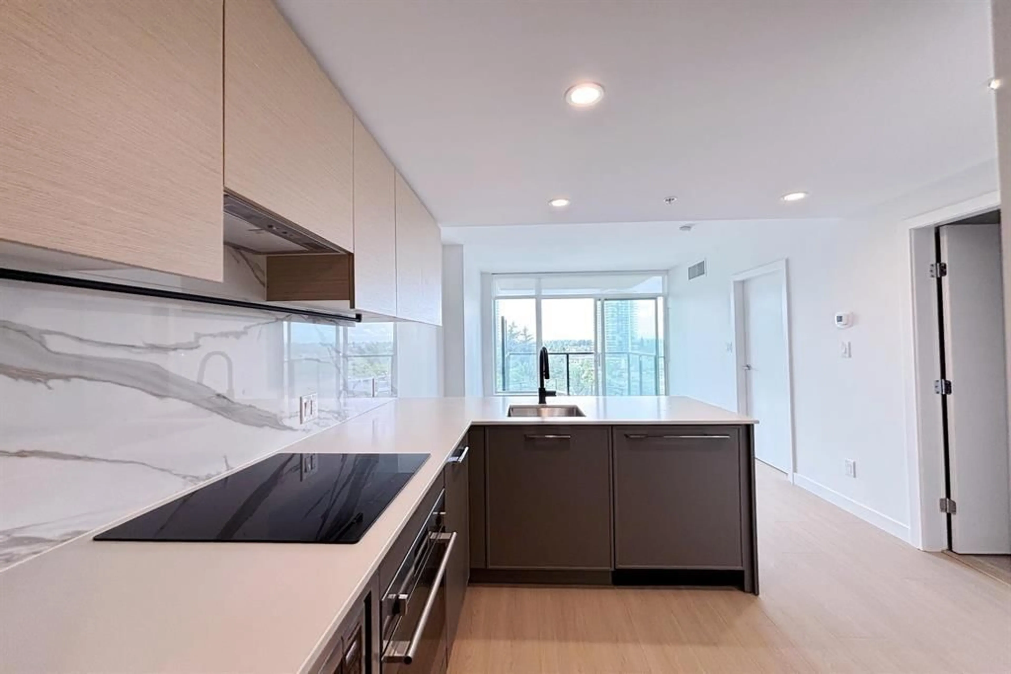 Unknown for 502 - 13745 GEORGE JUNCTION, Surrey British Columbia V3T0V8