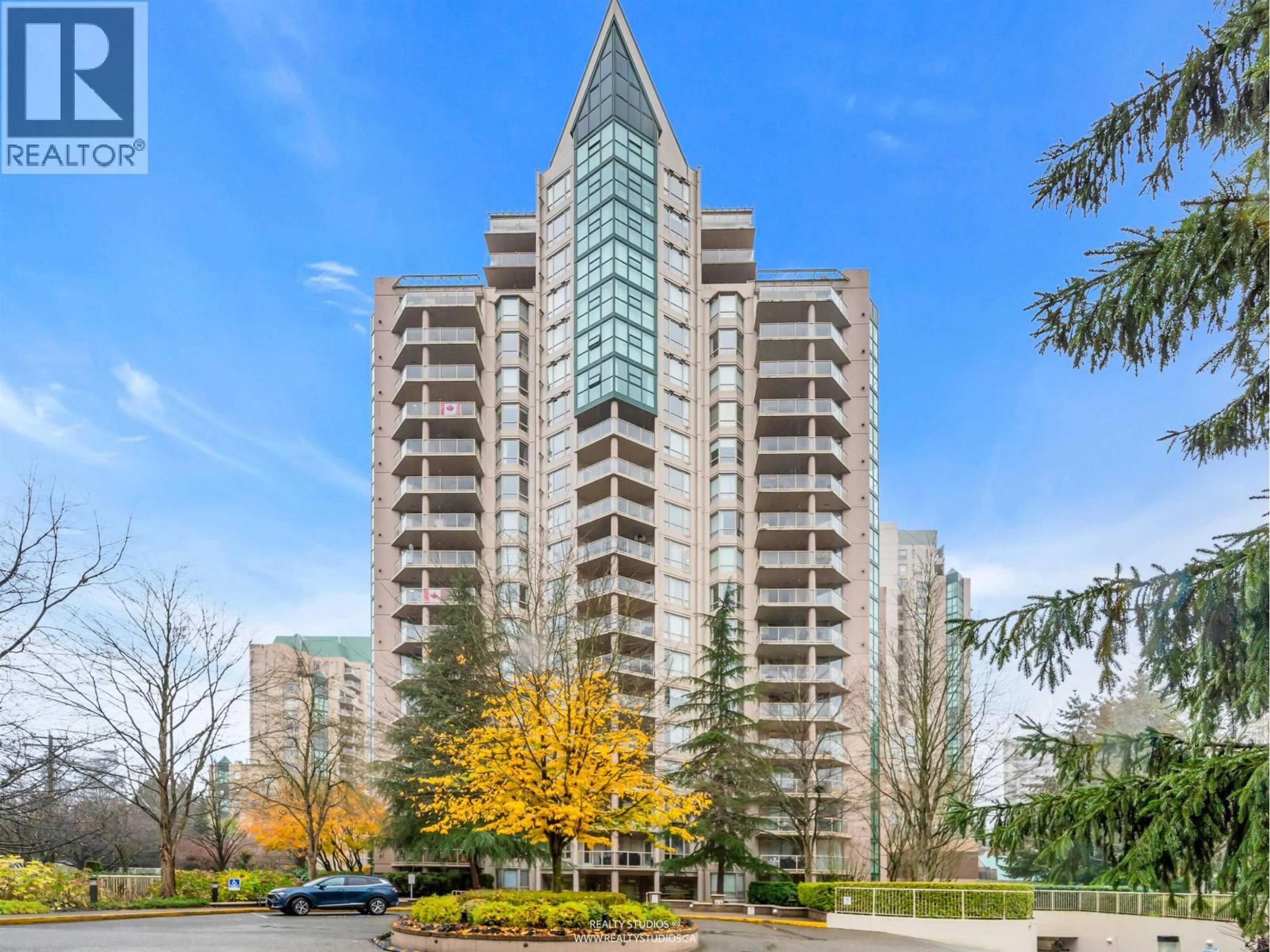 Indoor foyer for 907 - 1196 PIPELINE ROAD, Coquitlam British Columbia V3B7Z6