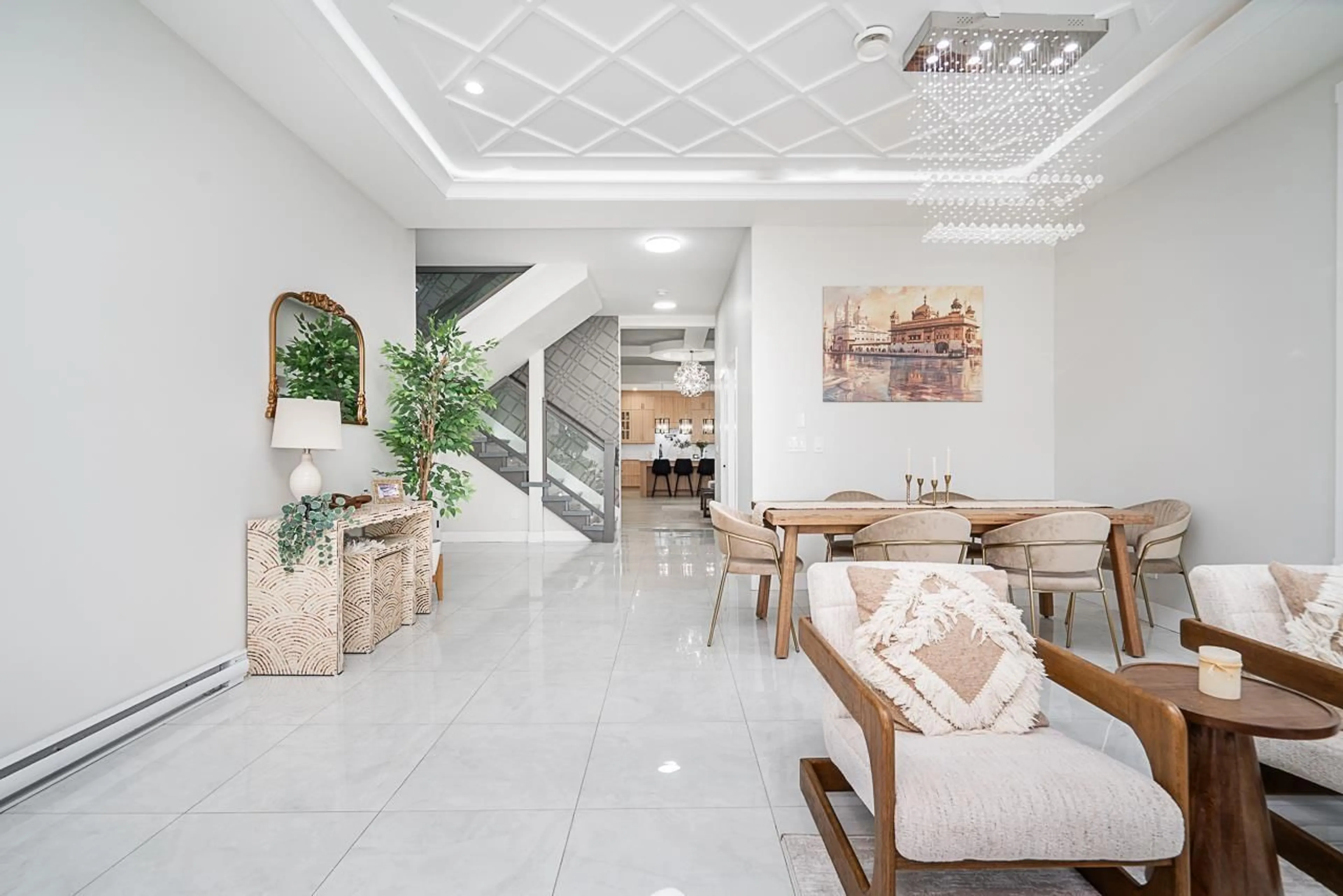 Lobby for 12399 80A AVENUE, Surrey British Columbia V3W3X8