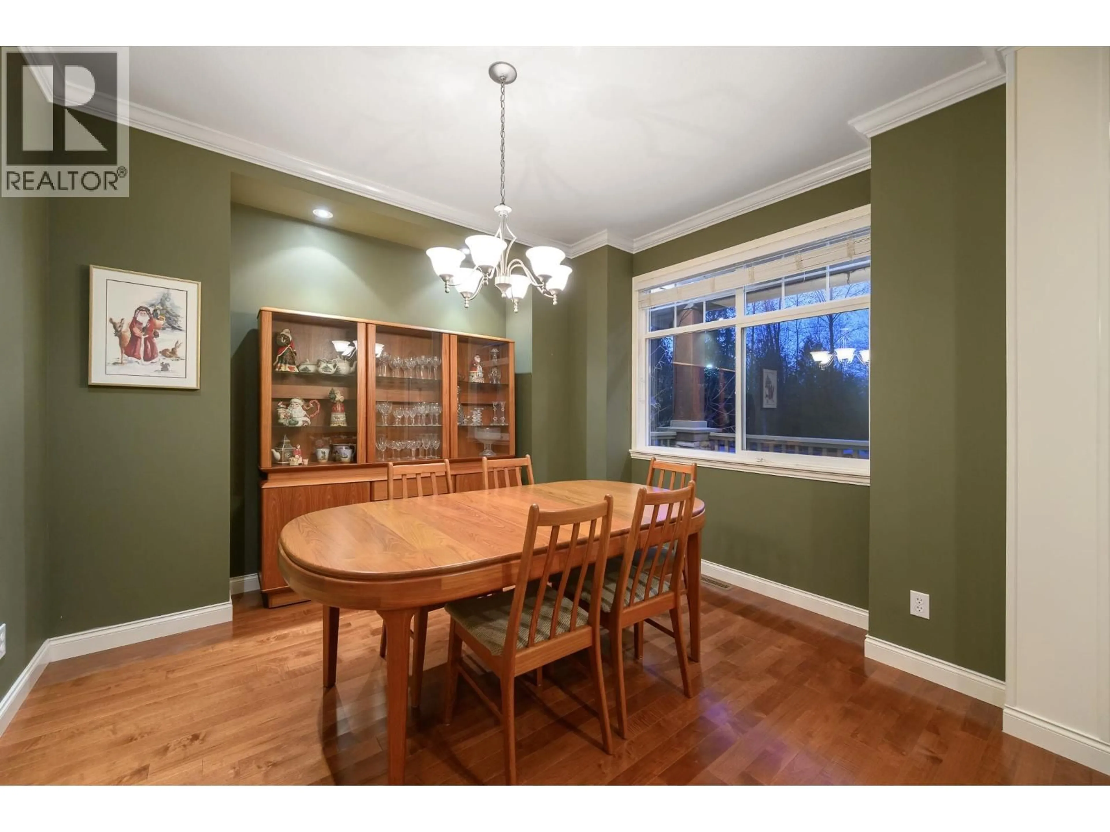 Dining room, wood/laminate floor for 24270 MCCLURE DRIVE, Maple Ridge British Columbia V2W2E5